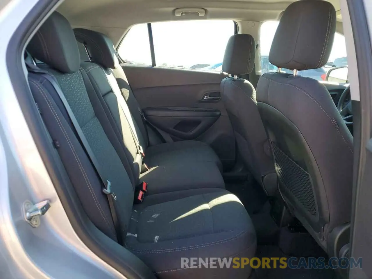 11 fotografías del automóvil dañado 3GNCJKSB5KL120488 CHEVROLET TRAX 2019