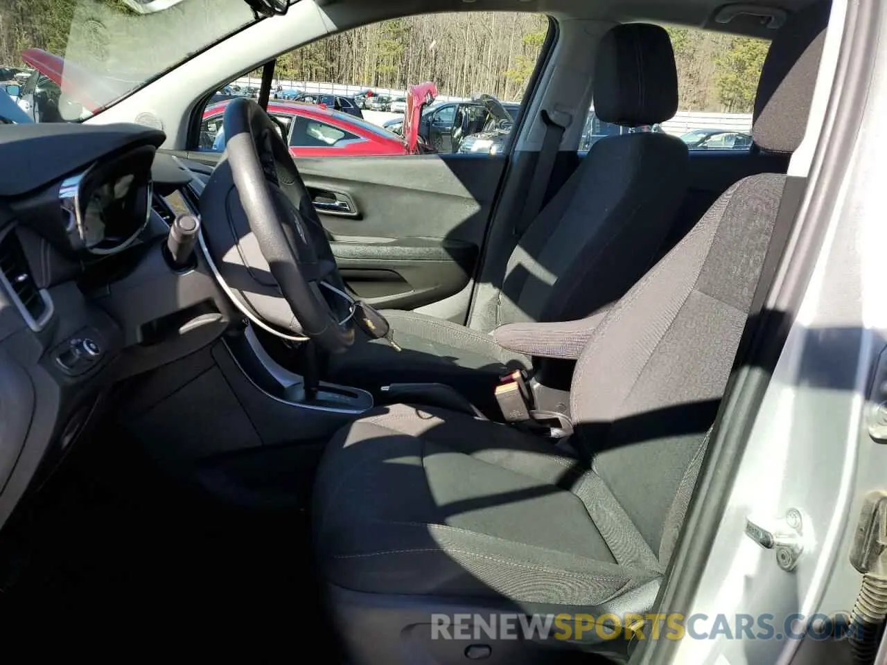 7 fotografías del automóvil dañado 3GNCJKSB5KL120488 CHEVROLET TRAX 2019