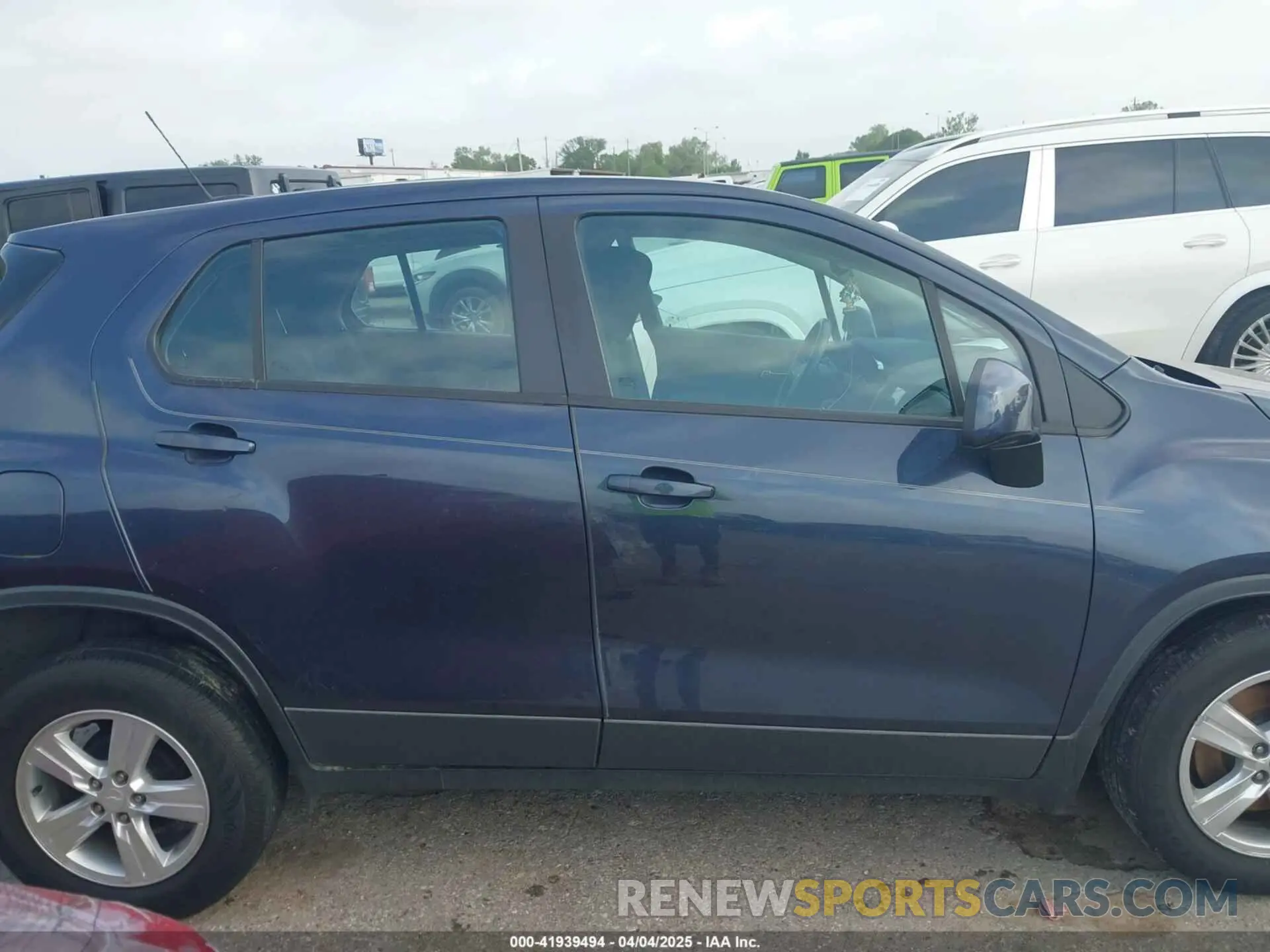13 fotografías del automóvil dañado 3GNCJKSB5KL233714 CHEVROLET TRAX 2019