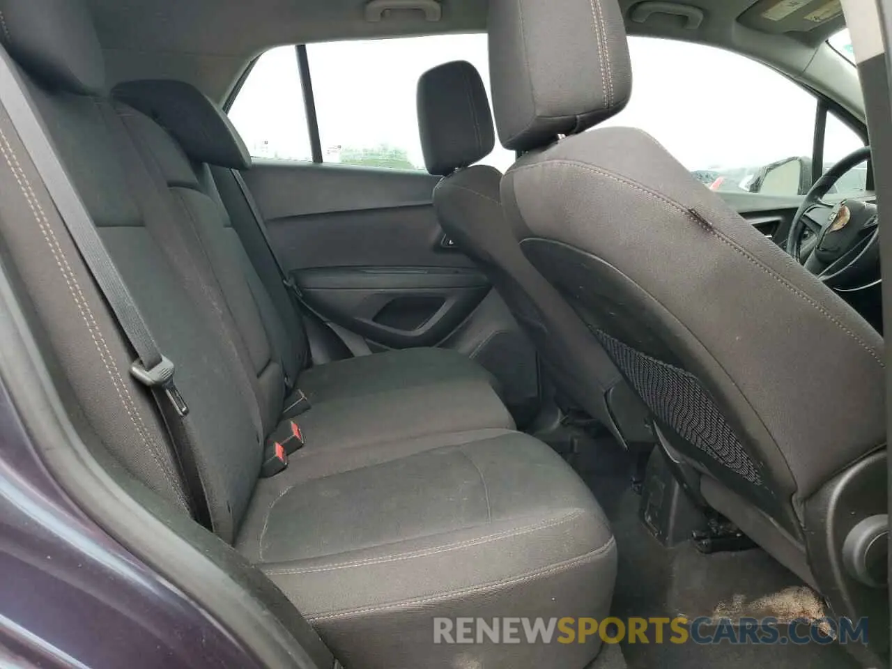 10 fotografías del automóvil dañado 3GNCJKSB6KL270402 CHEVROLET TRAX 2019