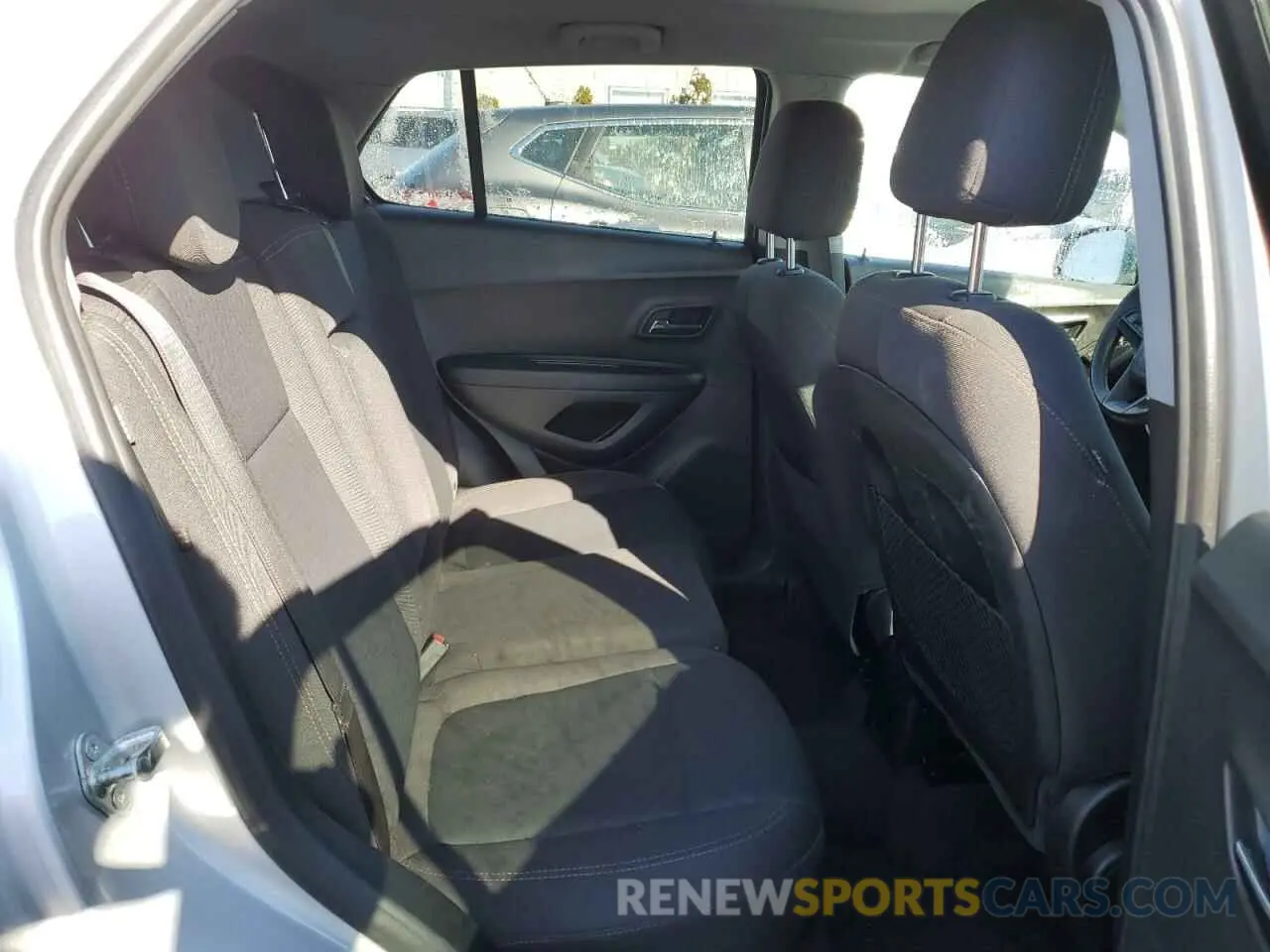 11 fotografías del automóvil dañado 3GNCJKSB8KL405816 CHEVROLET TRAX 2019