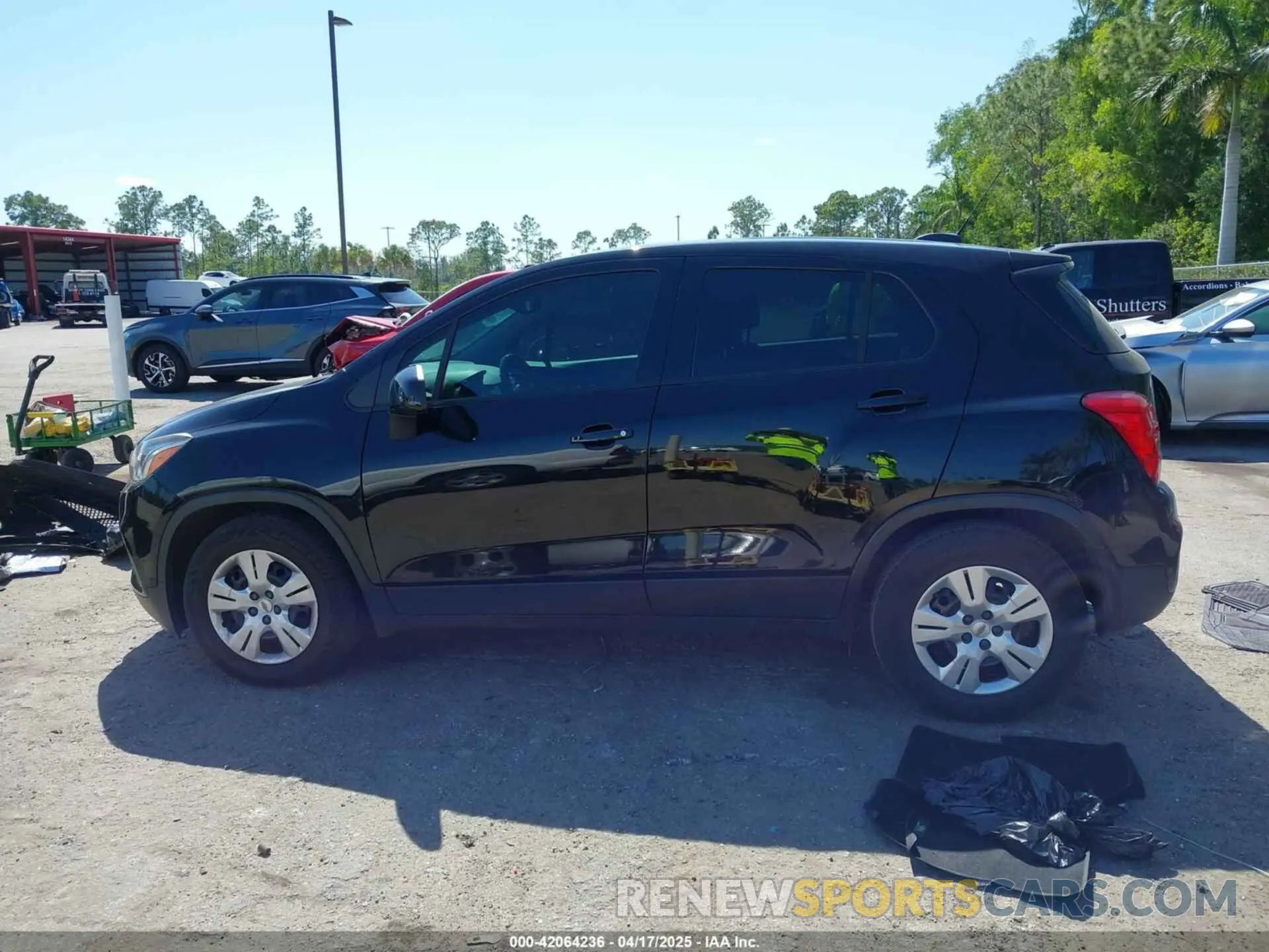 14 fotografías del automóvil dañado 3GNCJKSBXKL164776 CHEVROLET TRAX 2019