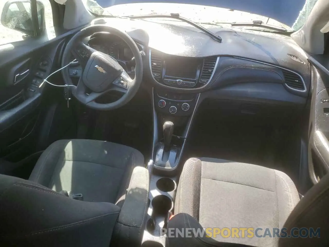 8 fotografías del automóvil dañado 3GNCJKSBXKL174630 CHEVROLET TRAX 2019