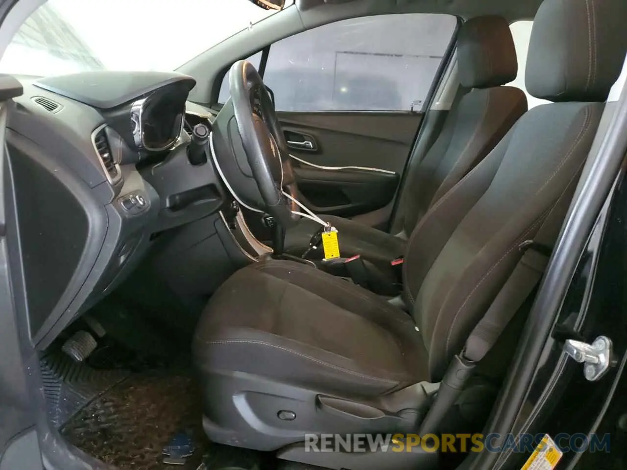 7 fotografías del automóvil dañado 3GNCJKSBXKL326681 CHEVROLET TRAX 2019