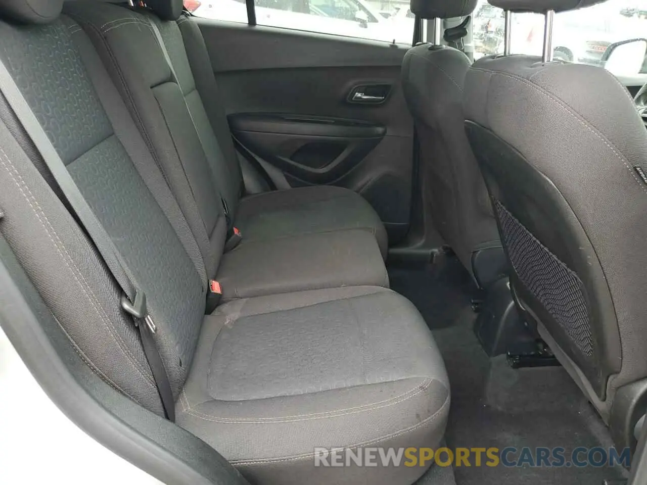 10 fotografías del automóvil dañado 3GNCJKSBXKL401461 CHEVROLET TRAX 2019