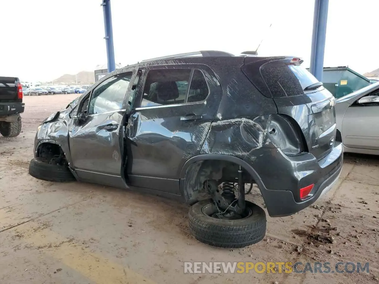 2 fotografías del automóvil dañado 3GNCJLSB0KL135051 CHEVROLET TRAX 2019