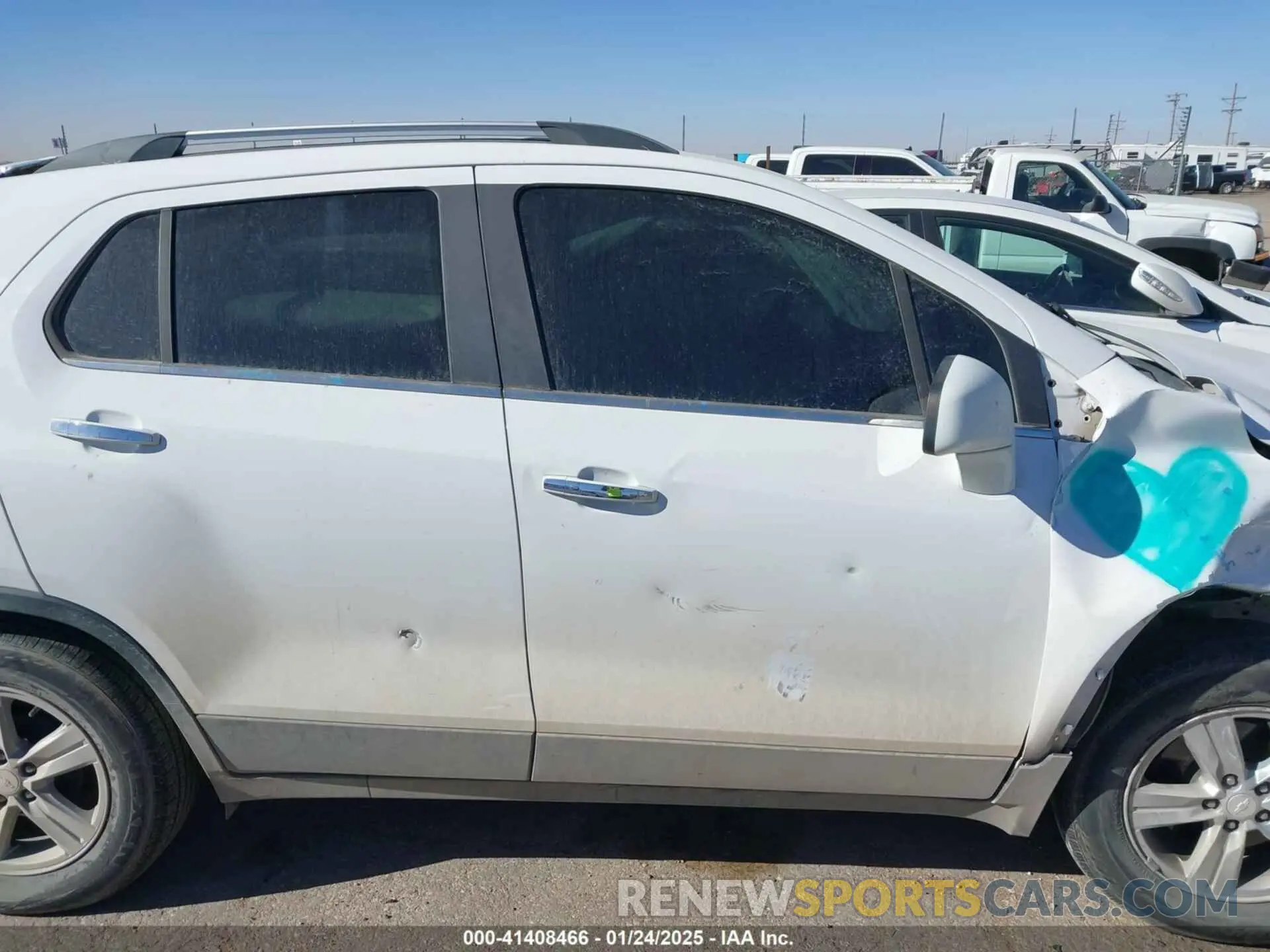 13 fotografías del automóvil dañado 3GNCJLSB0KL150987 CHEVROLET TRAX 2019