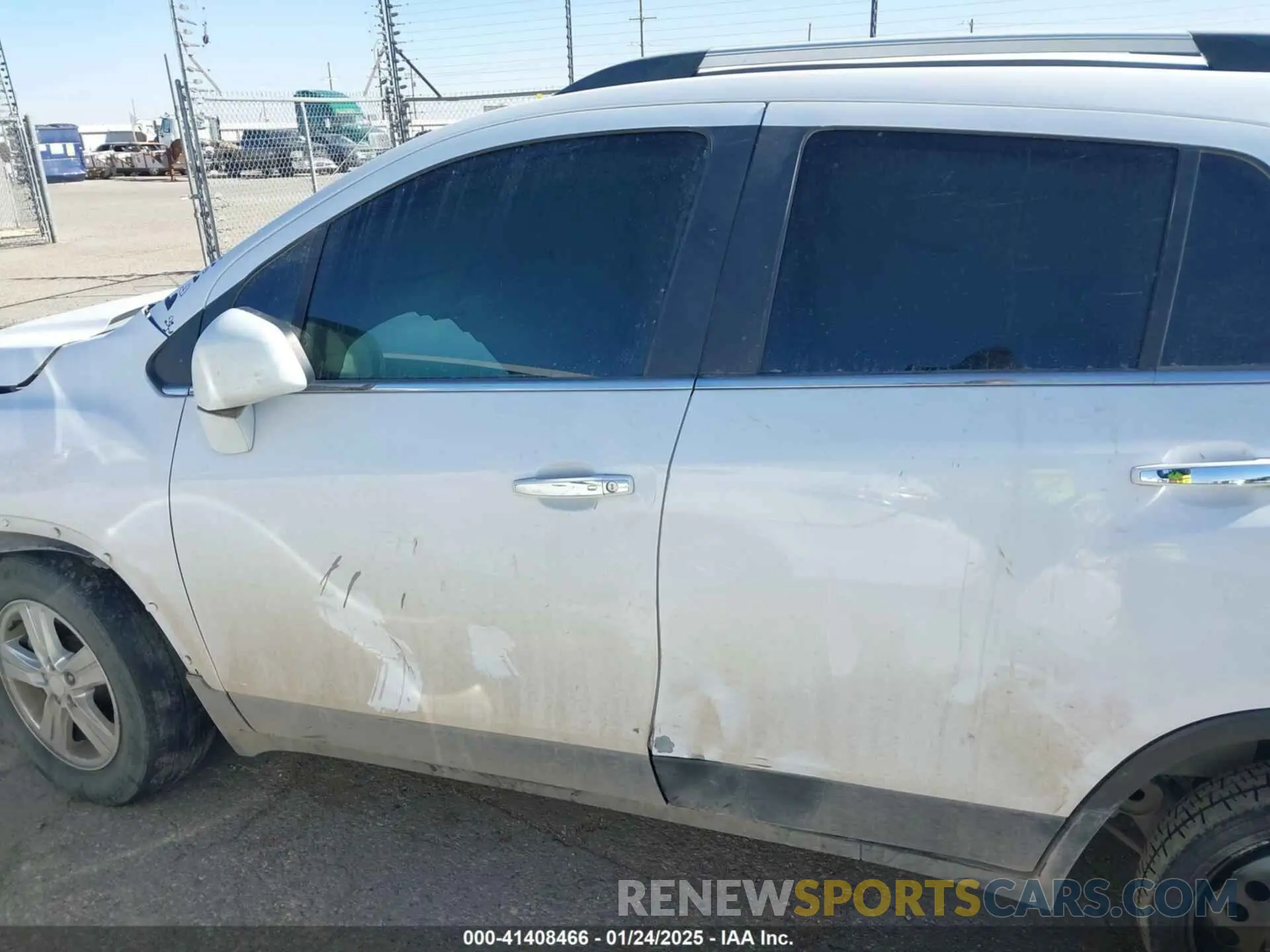 14 fotografías del automóvil dañado 3GNCJLSB0KL150987 CHEVROLET TRAX 2019