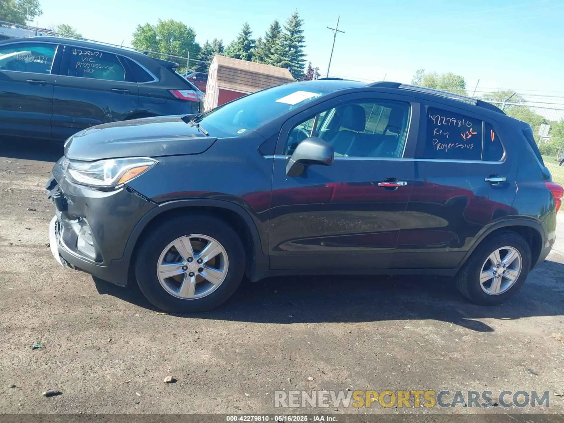14 fotografías del automóvil dañado 3GNCJLSB0KL326209 CHEVROLET TRAX 2019