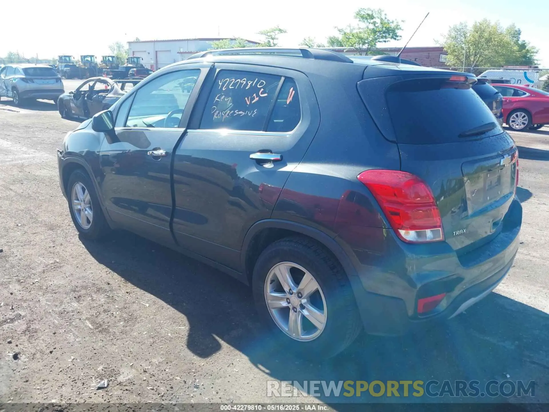 3 fotografías del automóvil dañado 3GNCJLSB0KL326209 CHEVROLET TRAX 2019