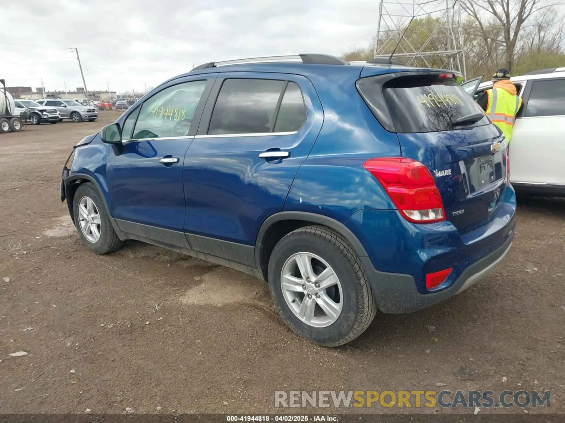 3 fotografías del automóvil dañado 3GNCJLSB1KL281331 CHEVROLET TRAX 2019
