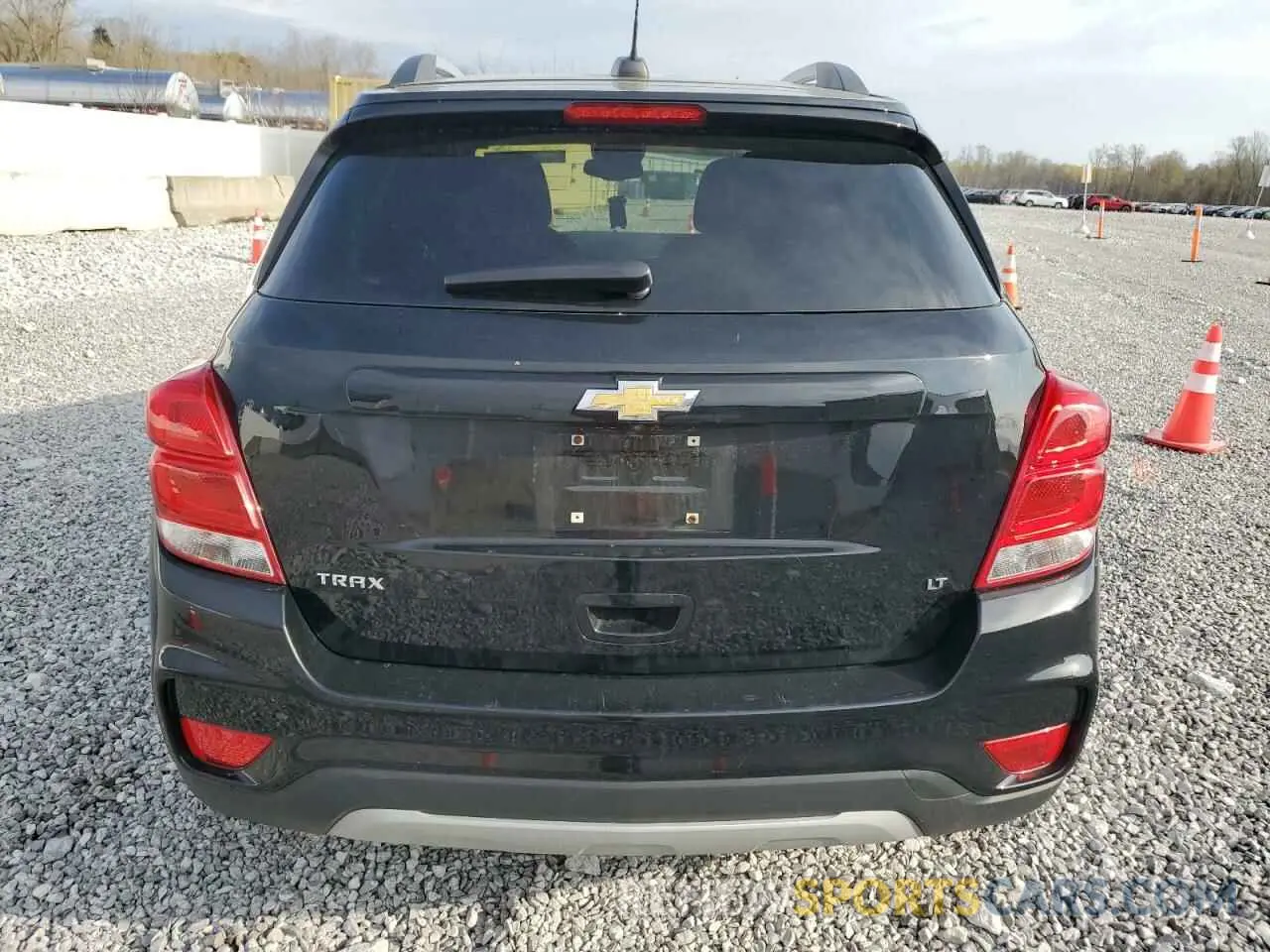 6 fotografías del automóvil dañado 3GNCJLSB1KL300704 CHEVROLET TRAX 2019