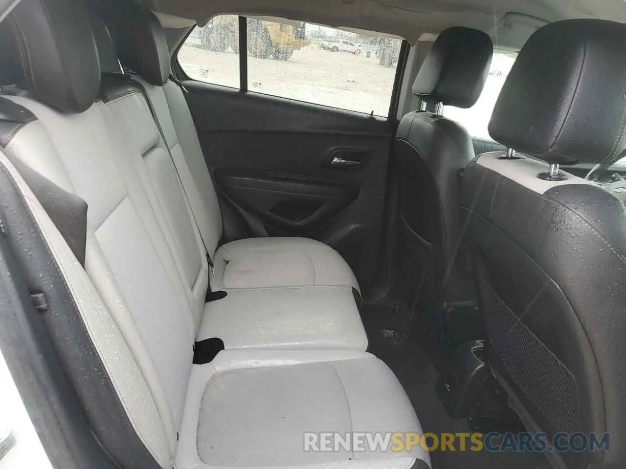 11 fotografías del automóvil dañado 3GNCJLSB1KL330401 CHEVROLET TRAX 2019