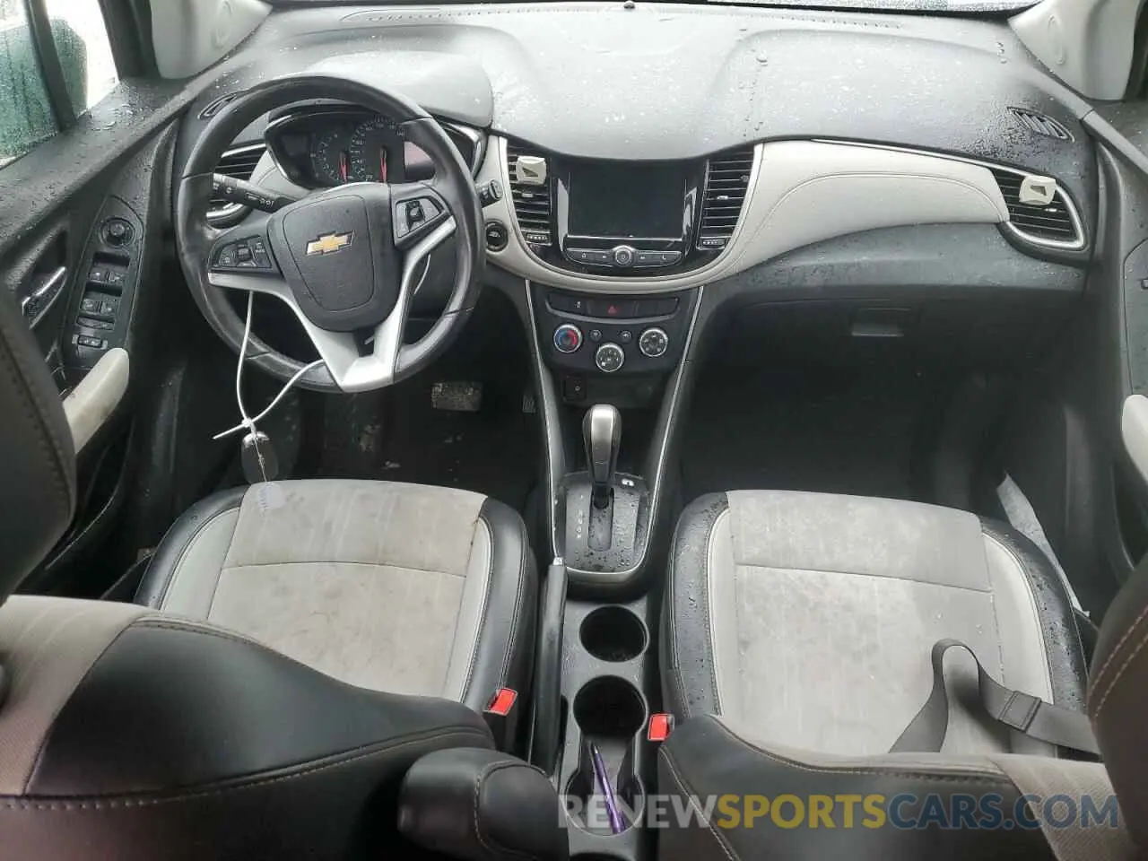 8 fotografías del automóvil dañado 3GNCJLSB1KL330401 CHEVROLET TRAX 2019