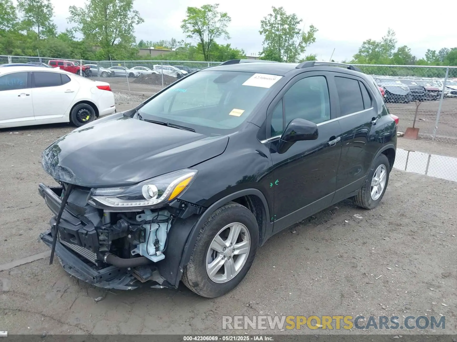 2 fotografías del automóvil dañado 3GNCJLSB2KL212115 CHEVROLET TRAX 2019