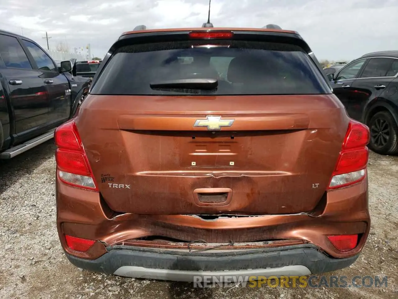 6 fotografías del automóvil dañado 3GNCJLSB2KL264070 CHEVROLET TRAX 2019