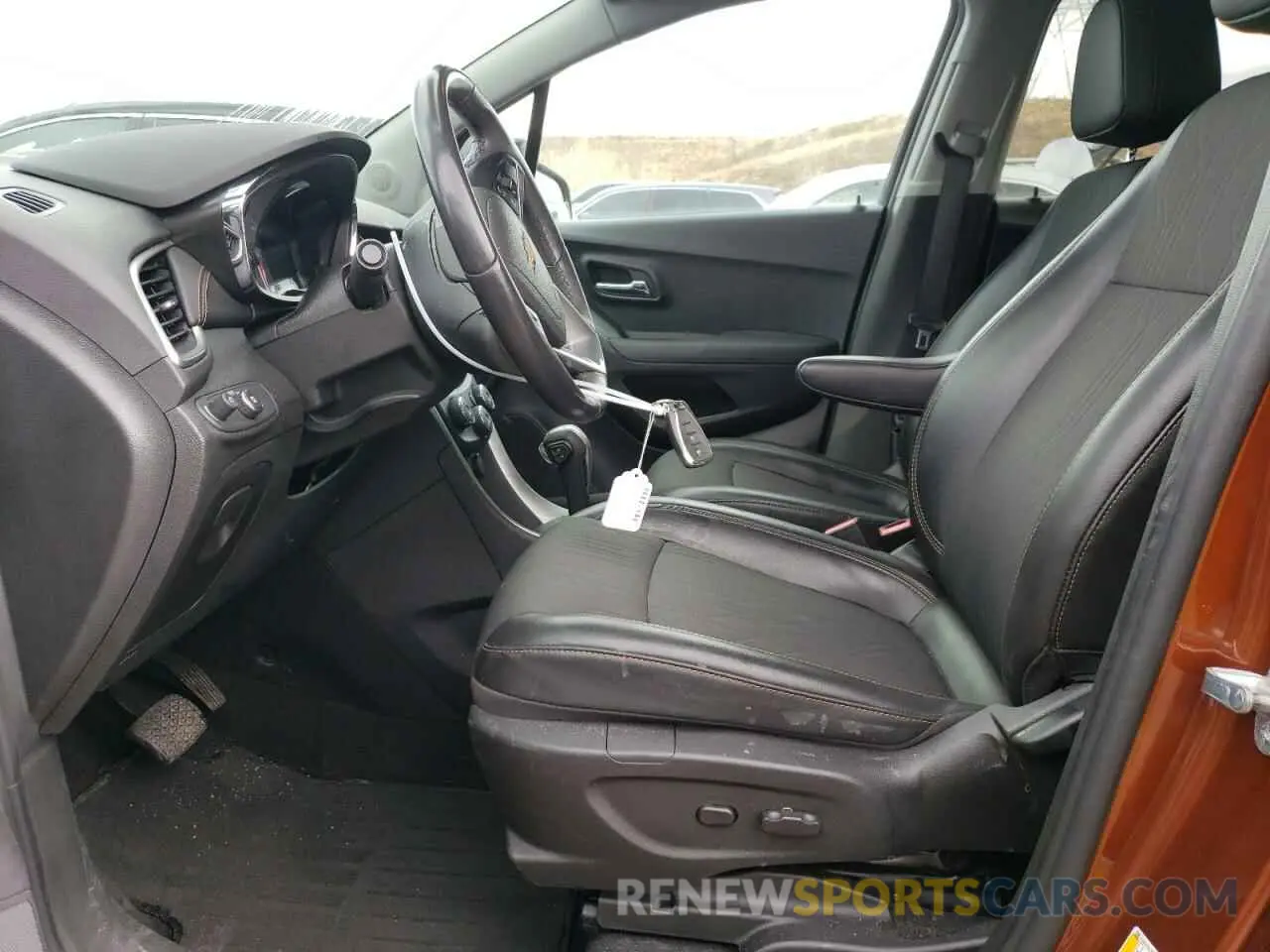 7 fotografías del automóvil dañado 3GNCJLSB2KL264070 CHEVROLET TRAX 2019
