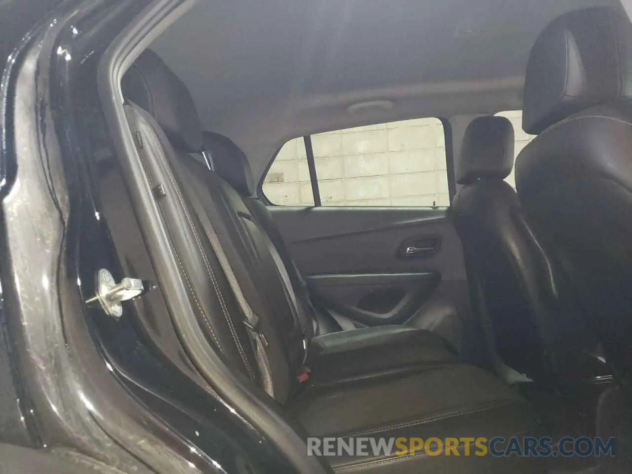11 fotografías del automóvil dañado 3GNCJLSB2KL370907 CHEVROLET TRAX 2019