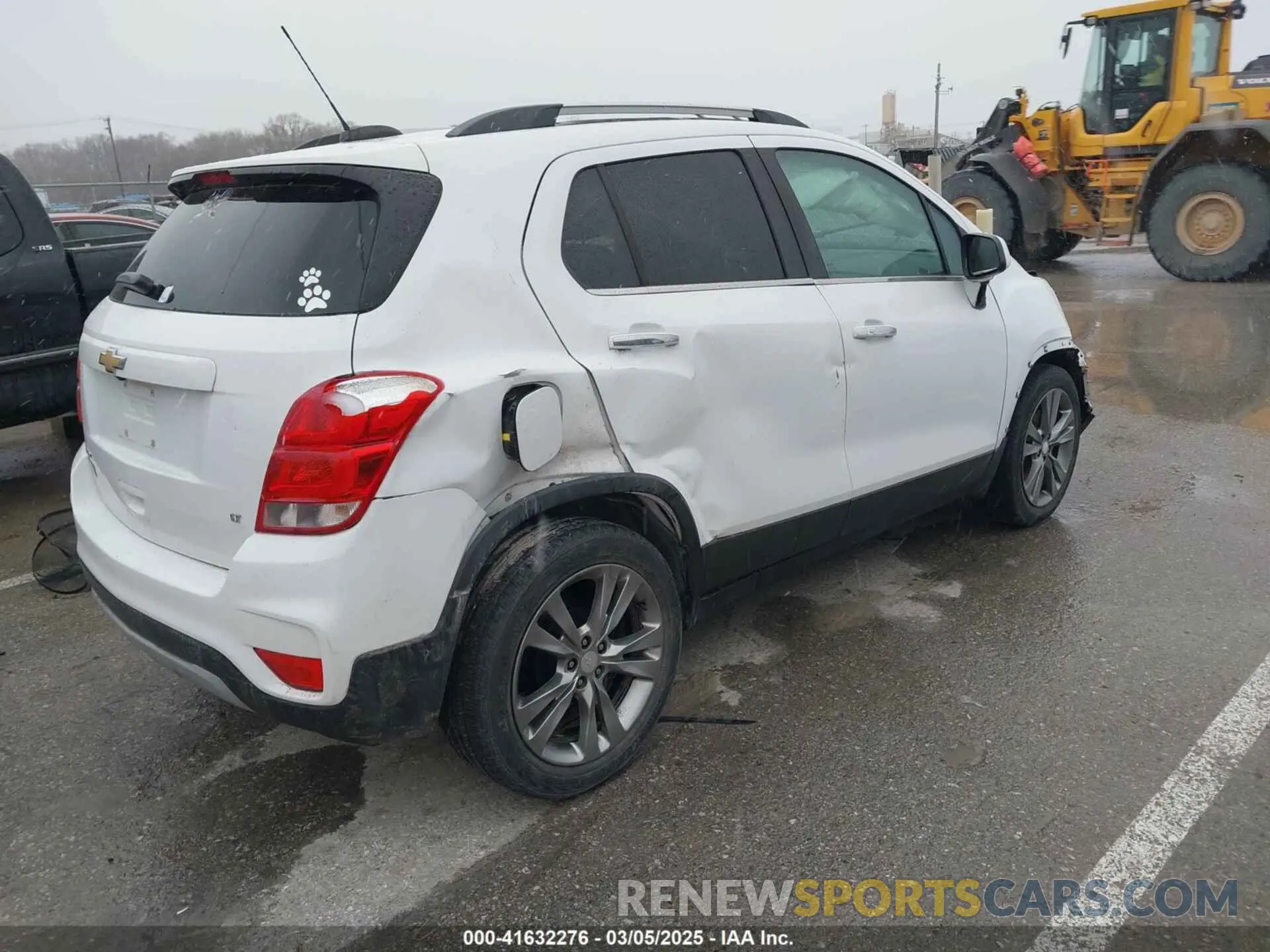 4 fotografías del automóvil dañado 3GNCJLSB3KL212561 CHEVROLET TRAX 2019
