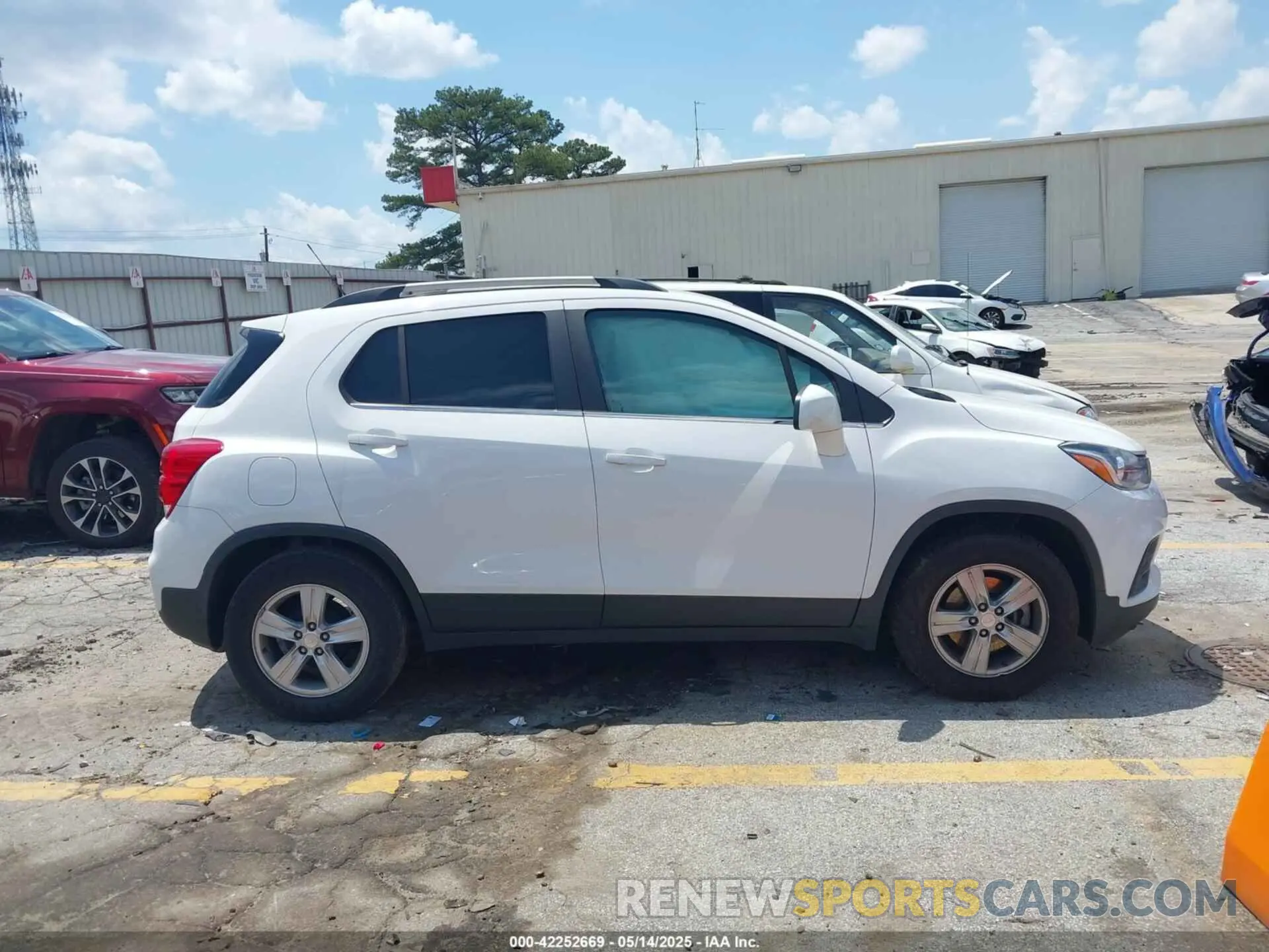 13 fotografías del automóvil dañado 3GNCJLSB3KL309534 CHEVROLET TRAX 2019