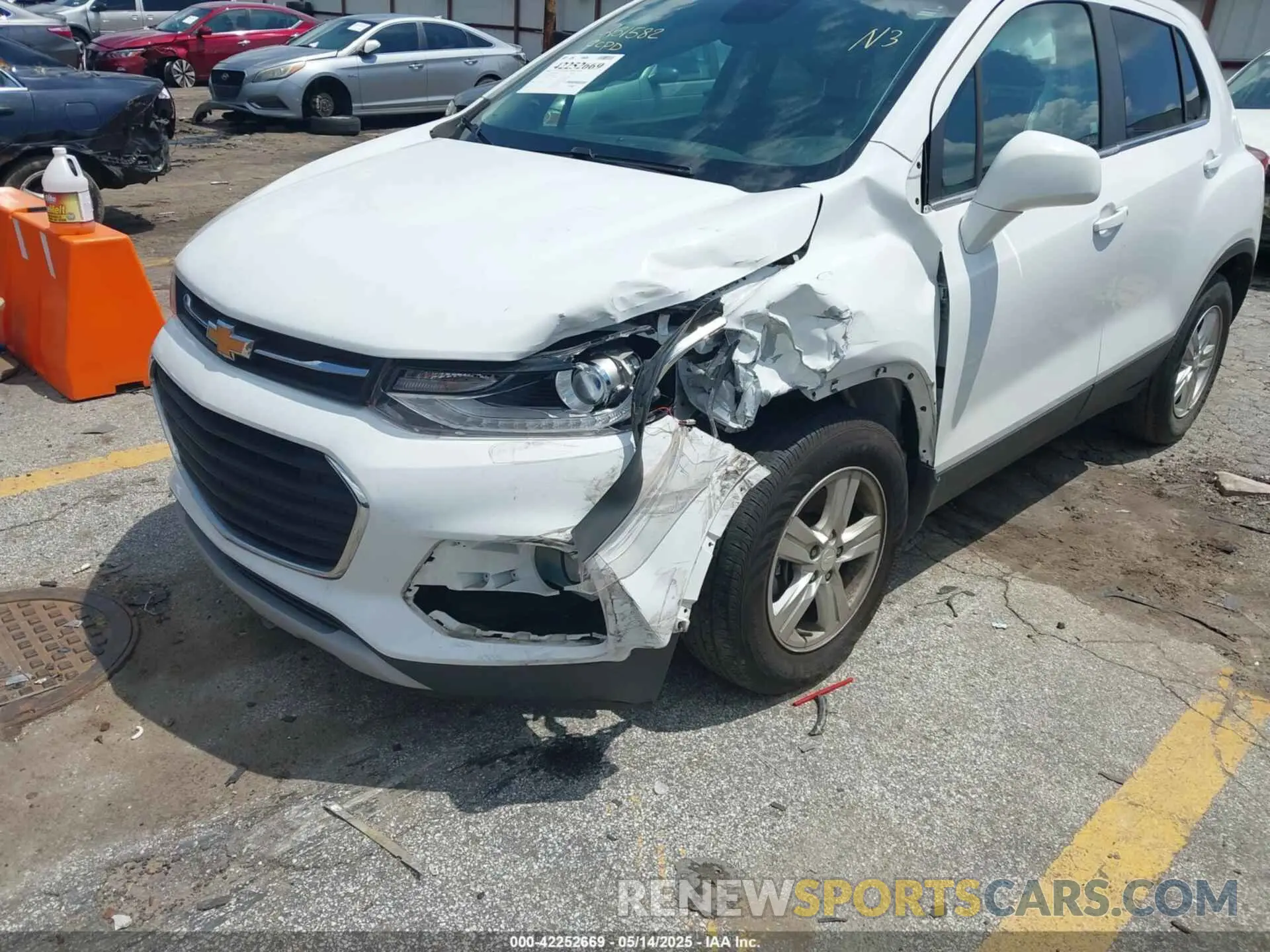 6 fotografías del automóvil dañado 3GNCJLSB3KL309534 CHEVROLET TRAX 2019
