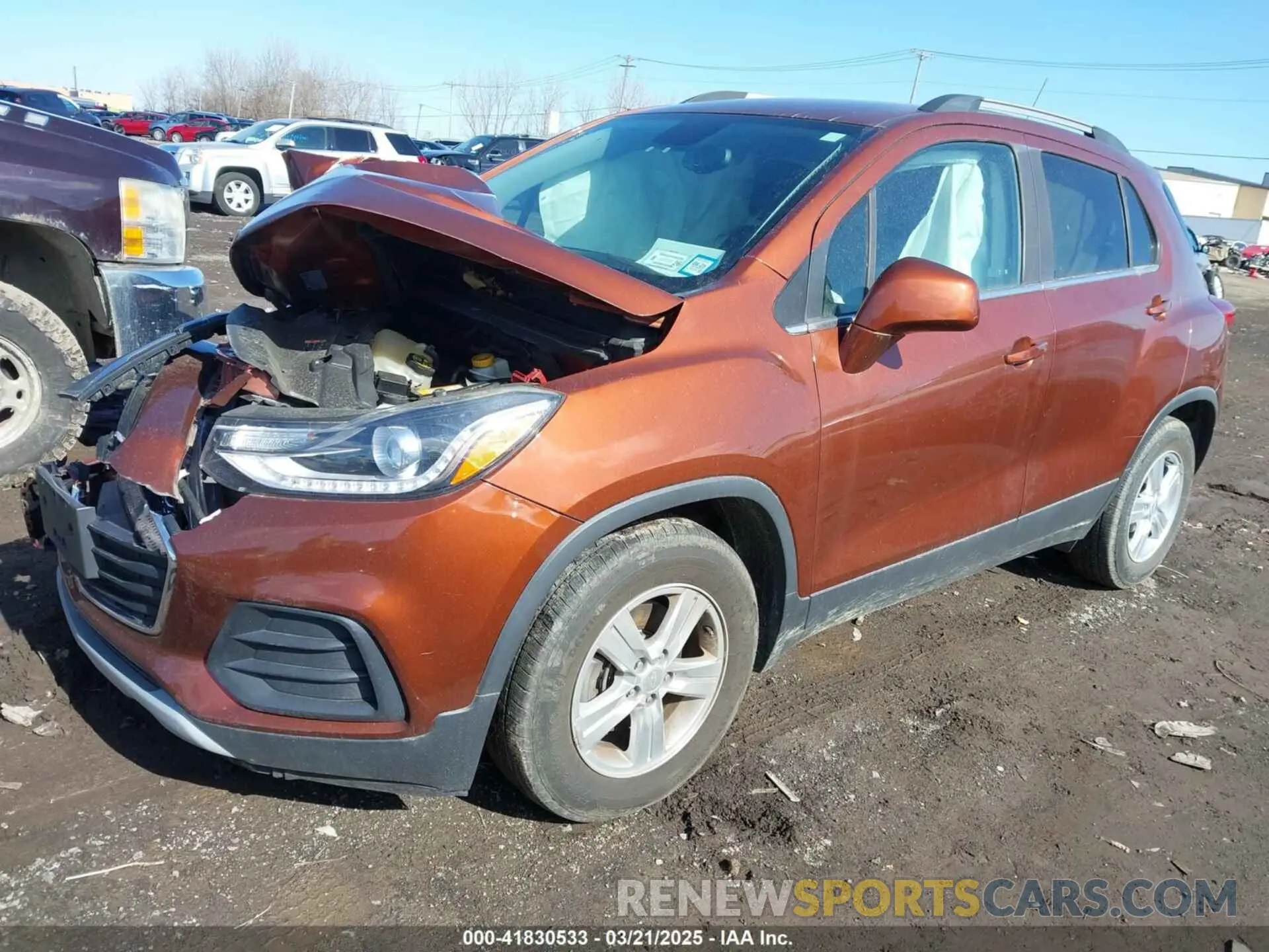 2 fotografías del automóvil dañado 3GNCJLSB3KL313776 CHEVROLET TRAX 2019