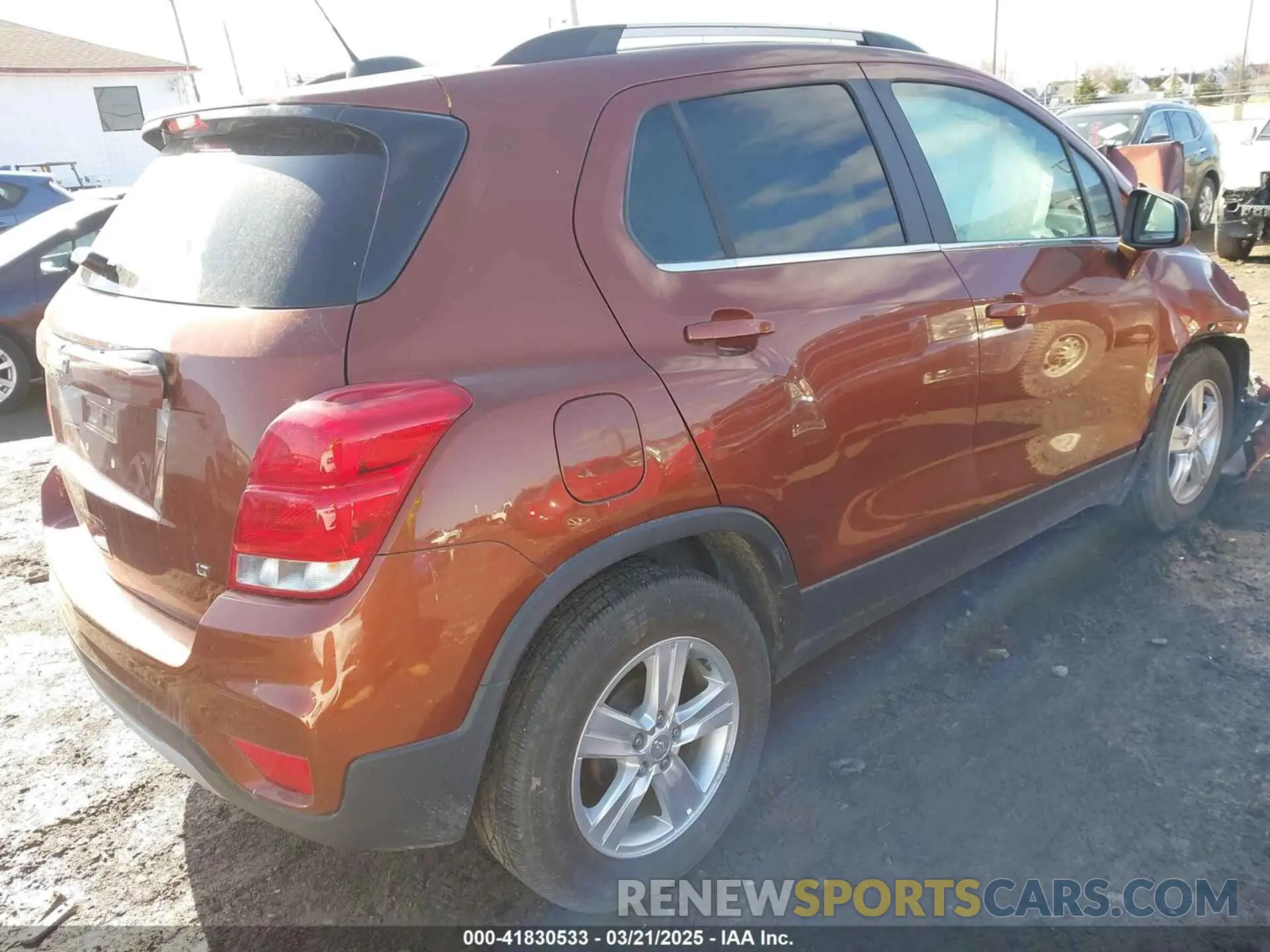 4 fotografías del automóvil dañado 3GNCJLSB3KL313776 CHEVROLET TRAX 2019