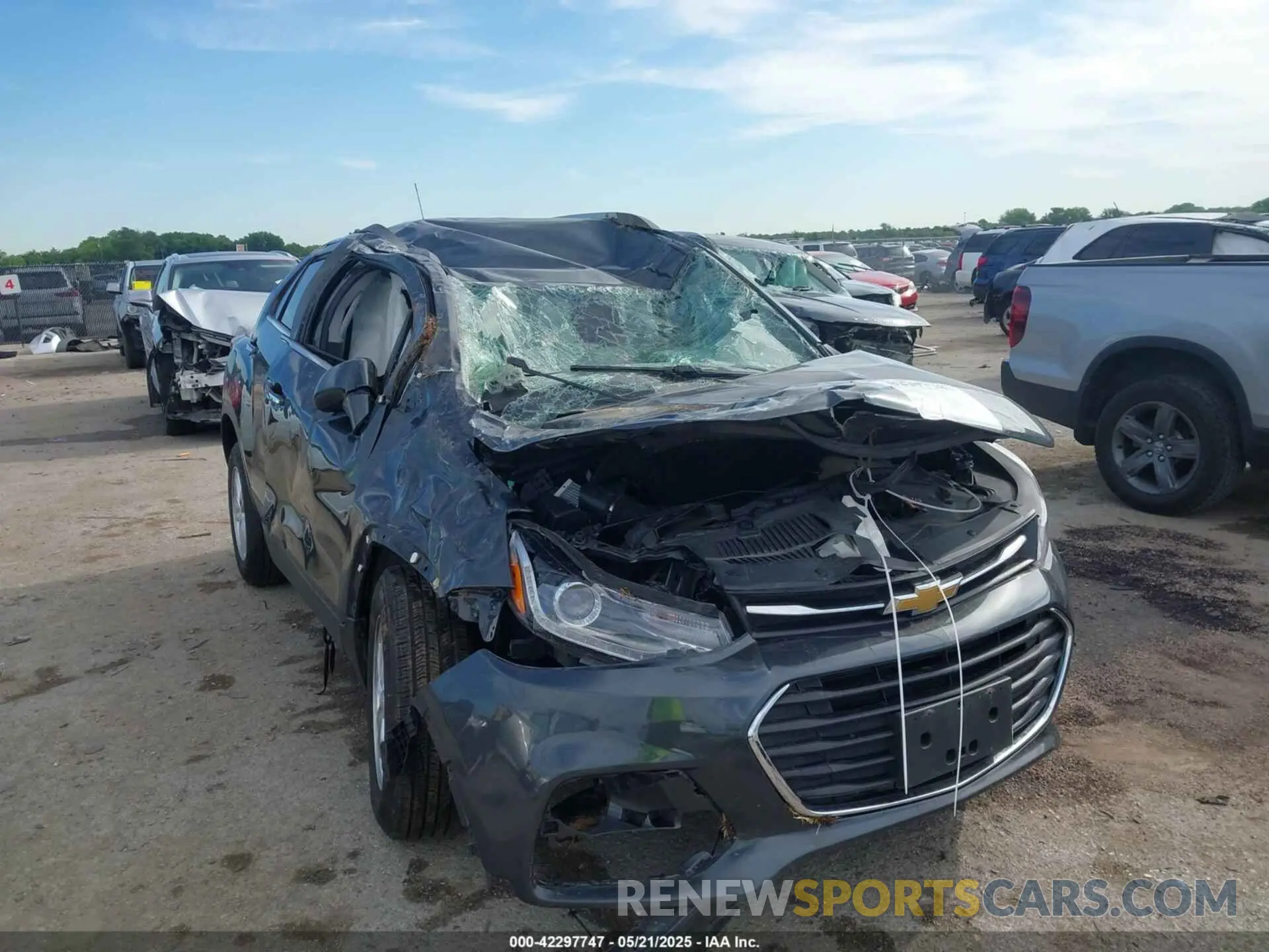 1 fotografías del automóvil dañado 3GNCJLSB3KL402506 CHEVROLET TRAX 2019