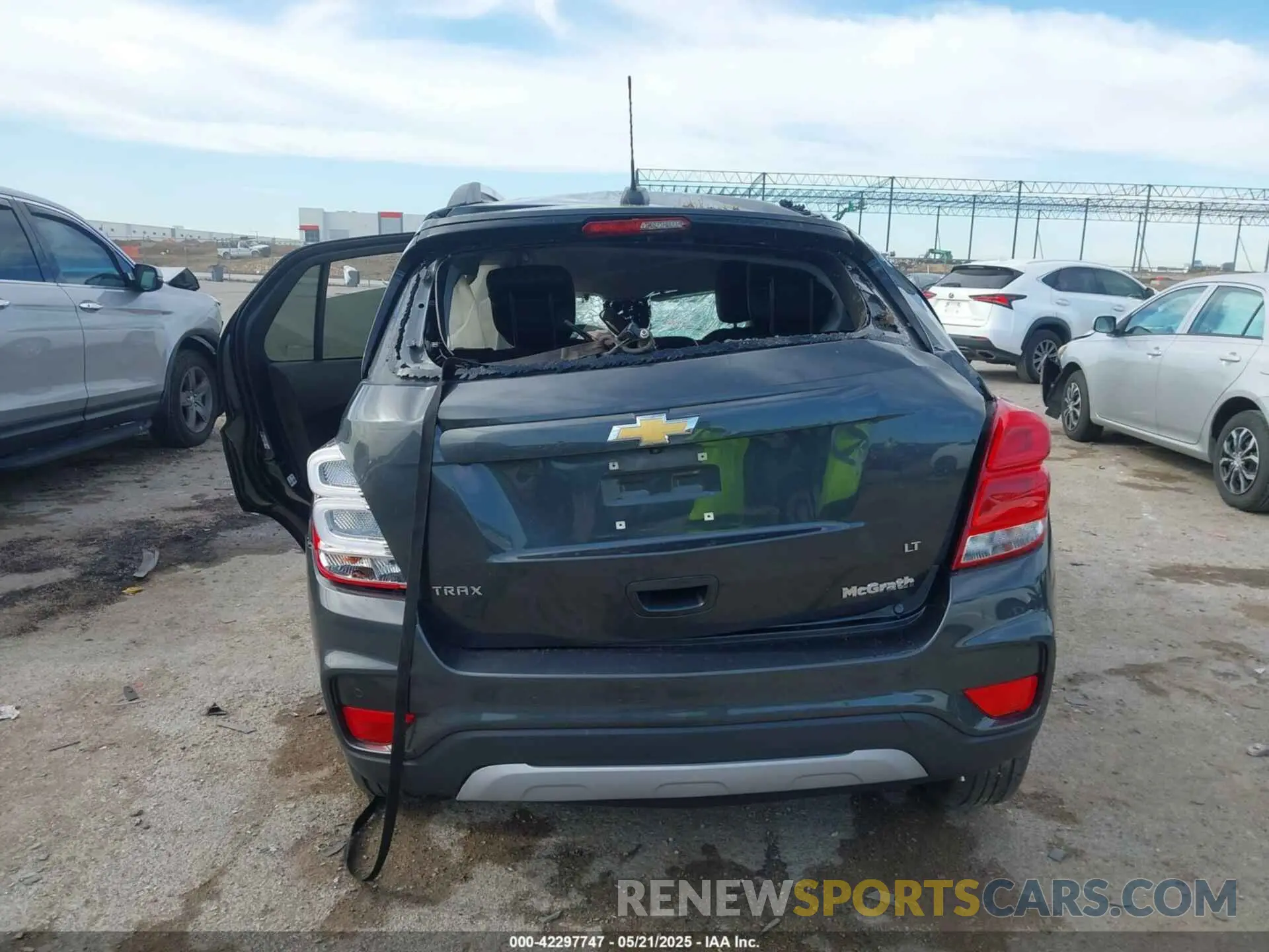 15 fotografías del automóvil dañado 3GNCJLSB3KL402506 CHEVROLET TRAX 2019