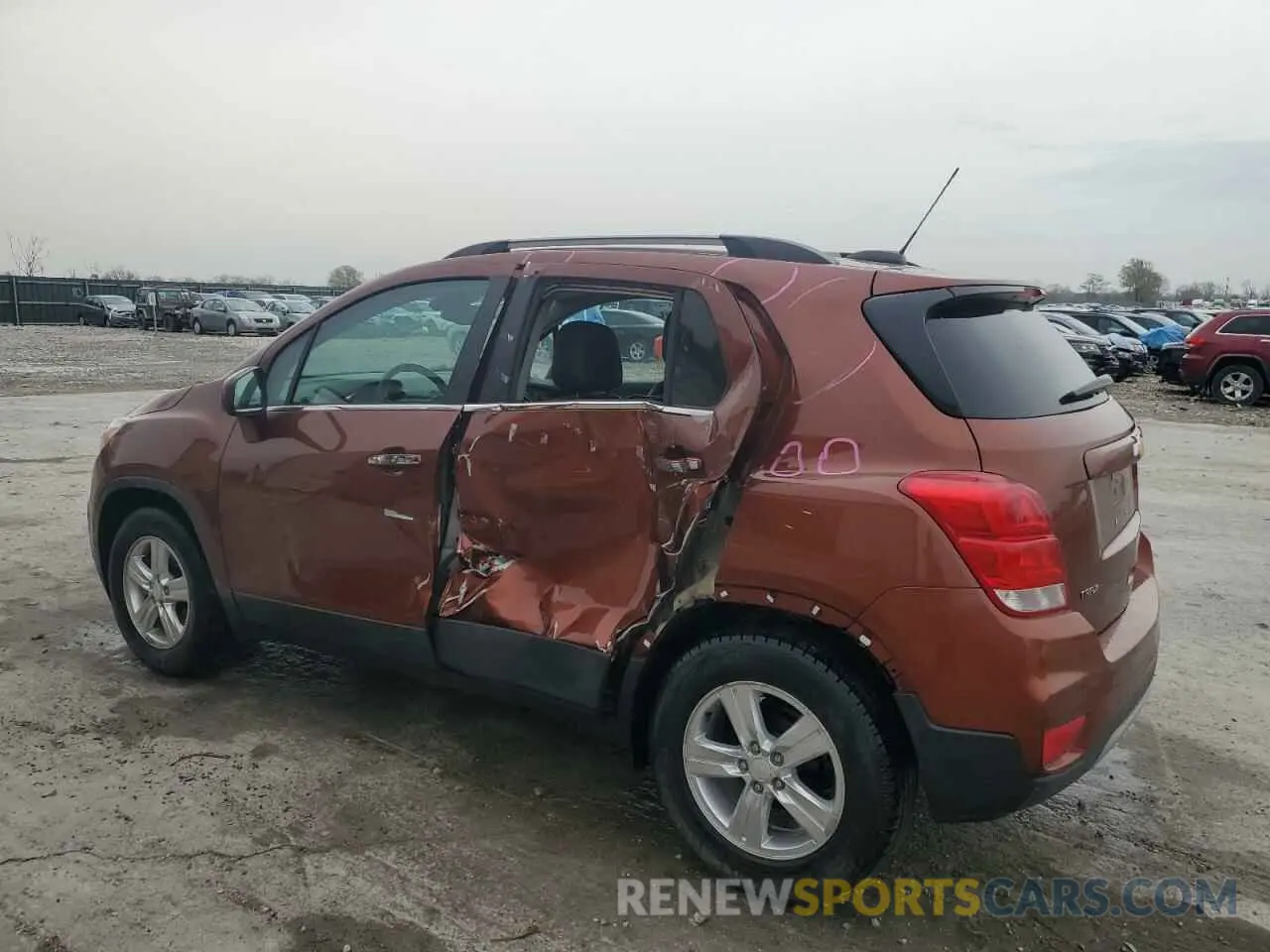 2 fotografías del automóvil dañado 3GNCJLSB4KL323586 CHEVROLET TRAX 2019