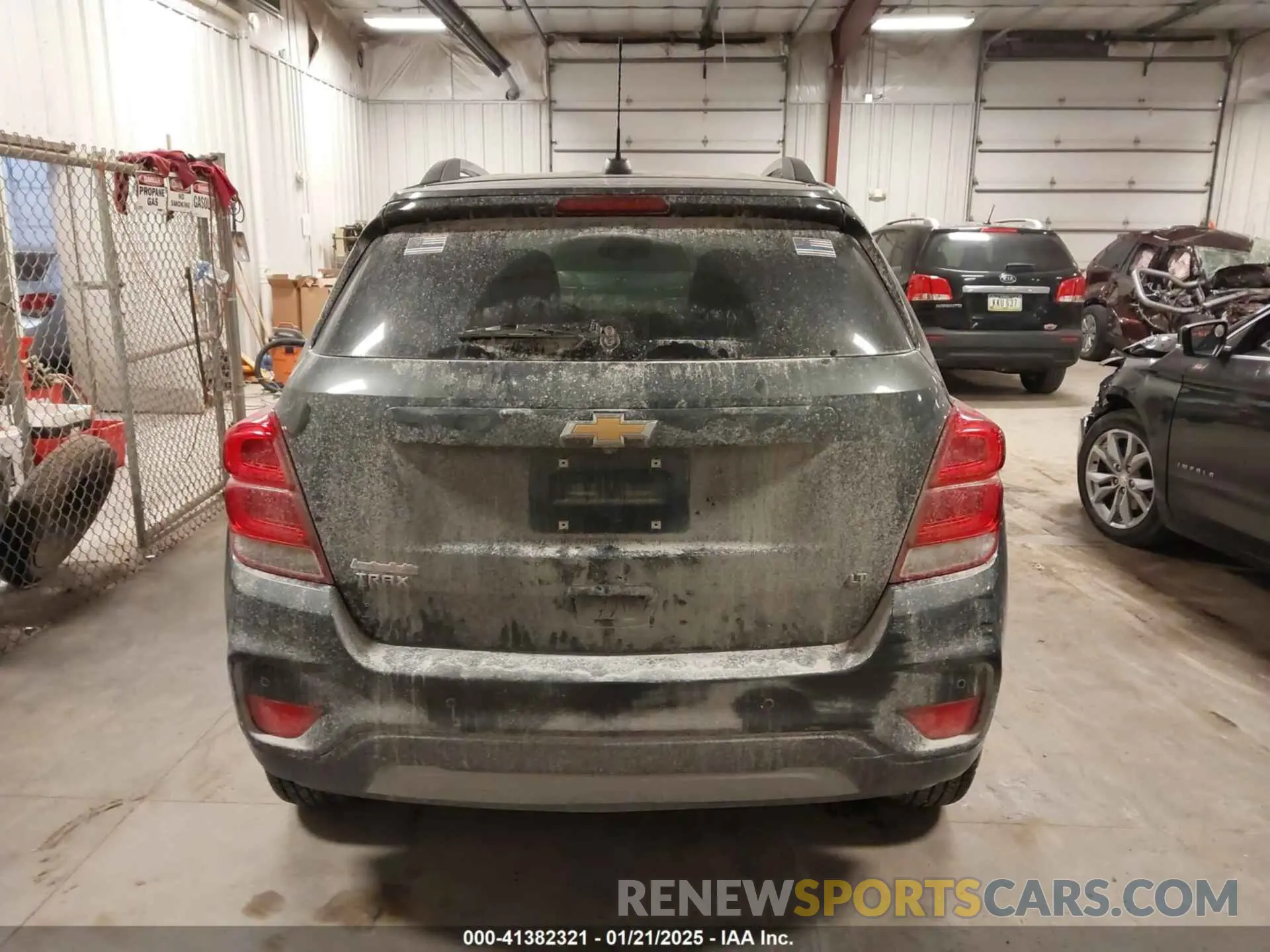 16 fotografías del automóvil dañado 3GNCJLSB5KL241737 CHEVROLET TRAX 2019