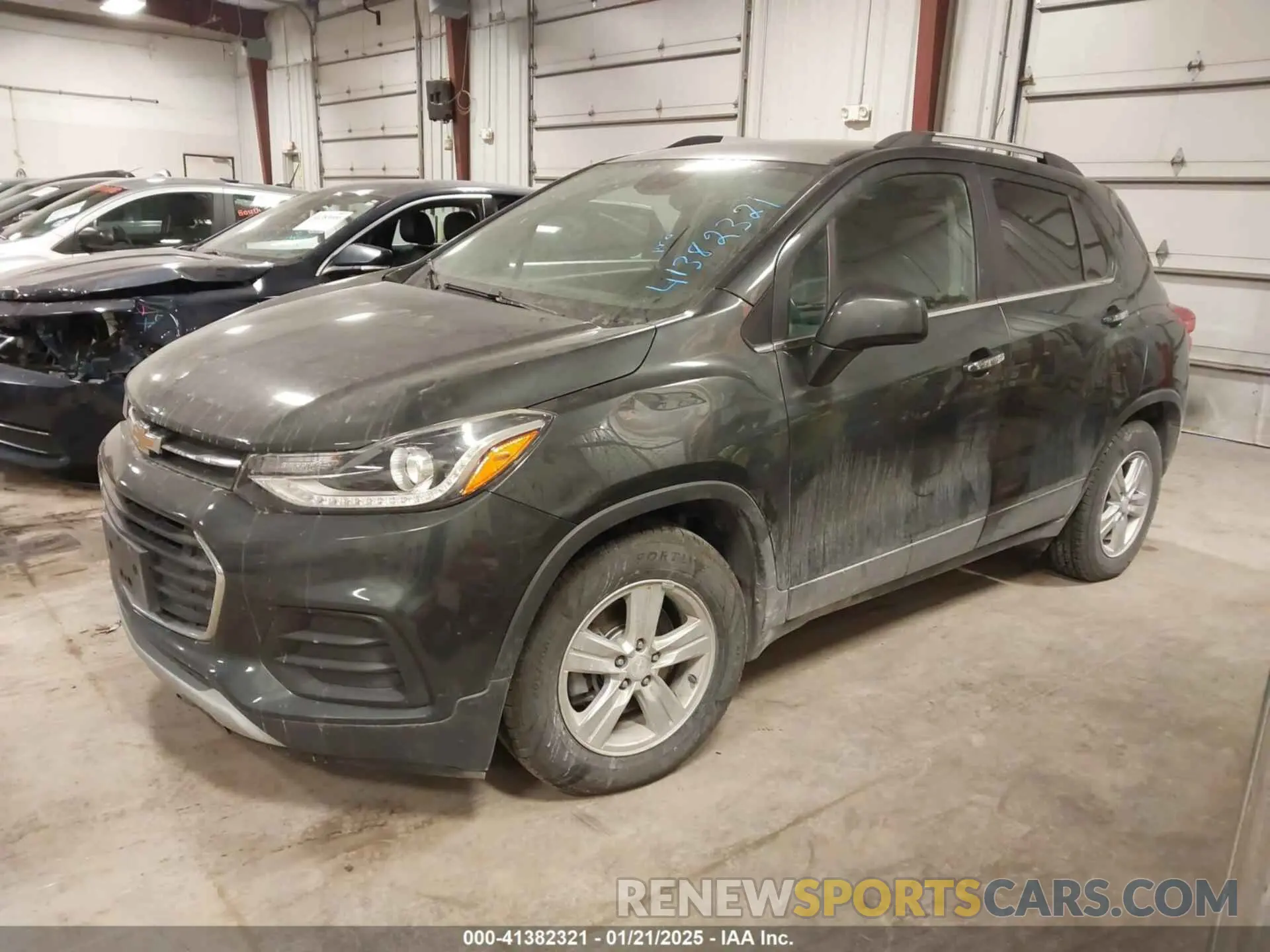 2 fotografías del automóvil dañado 3GNCJLSB5KL241737 CHEVROLET TRAX 2019