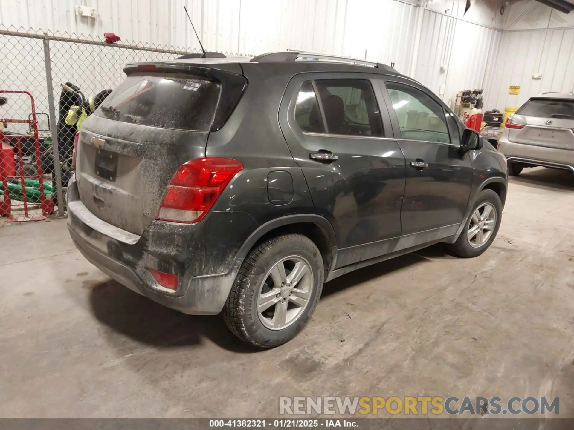4 fotografías del automóvil dañado 3GNCJLSB5KL241737 CHEVROLET TRAX 2019