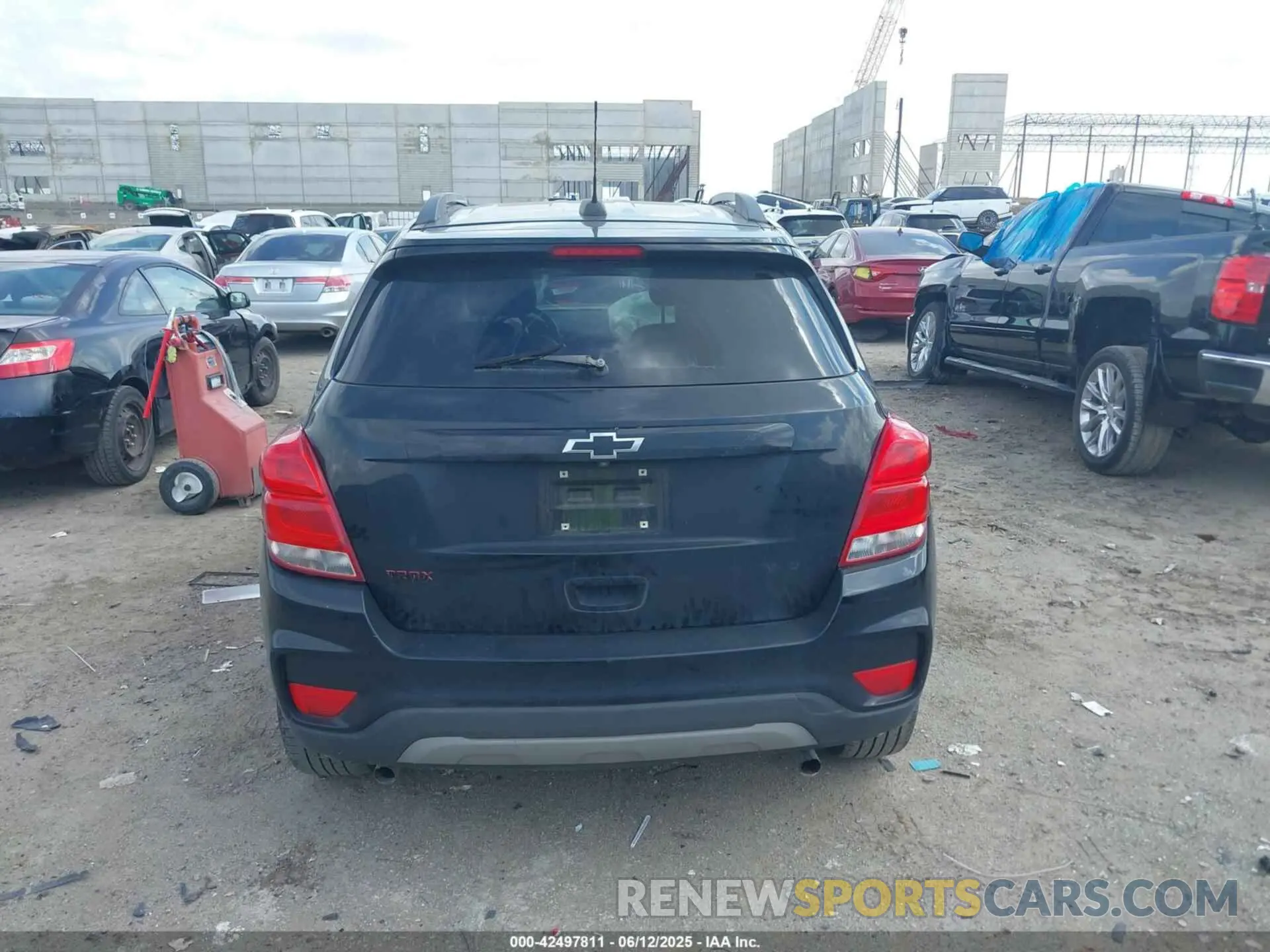 16 fotografías del automóvil dañado 3GNCJLSB5KL345418 CHEVROLET TRAX 2019