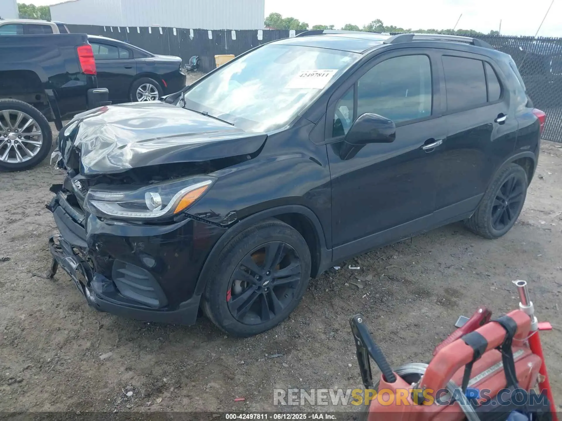 2 fotografías del automóvil dañado 3GNCJLSB5KL345418 CHEVROLET TRAX 2019