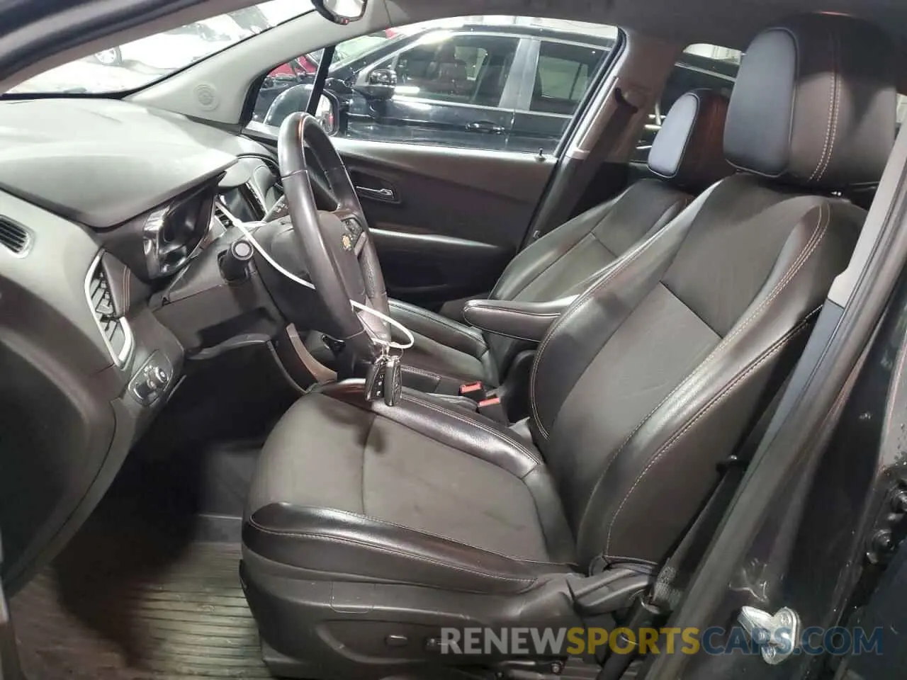 7 fotografías del automóvil dañado 3GNCJLSB6KL125382 CHEVROLET TRAX 2019