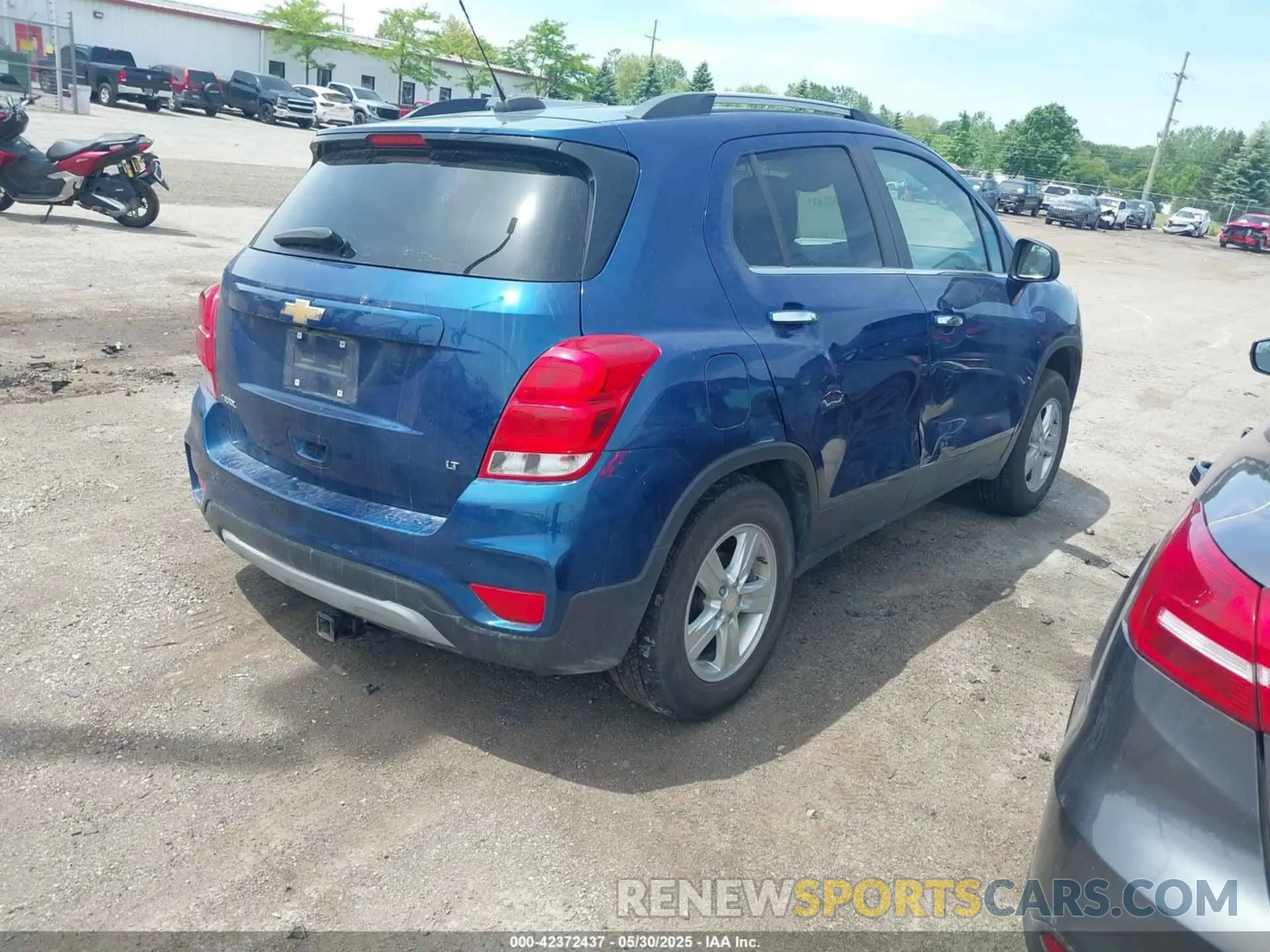 4 fotografías del automóvil dañado 3GNCJLSB7KL287599 CHEVROLET TRAX 2019