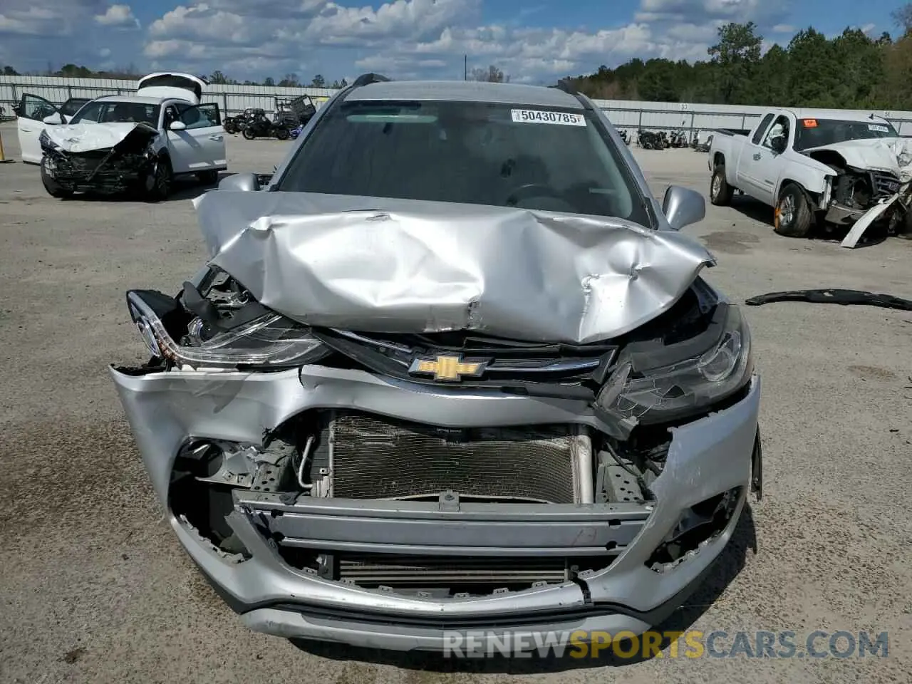 5 fotografías del automóvil dañado 3GNCJLSB8KL198706 CHEVROLET TRAX 2019