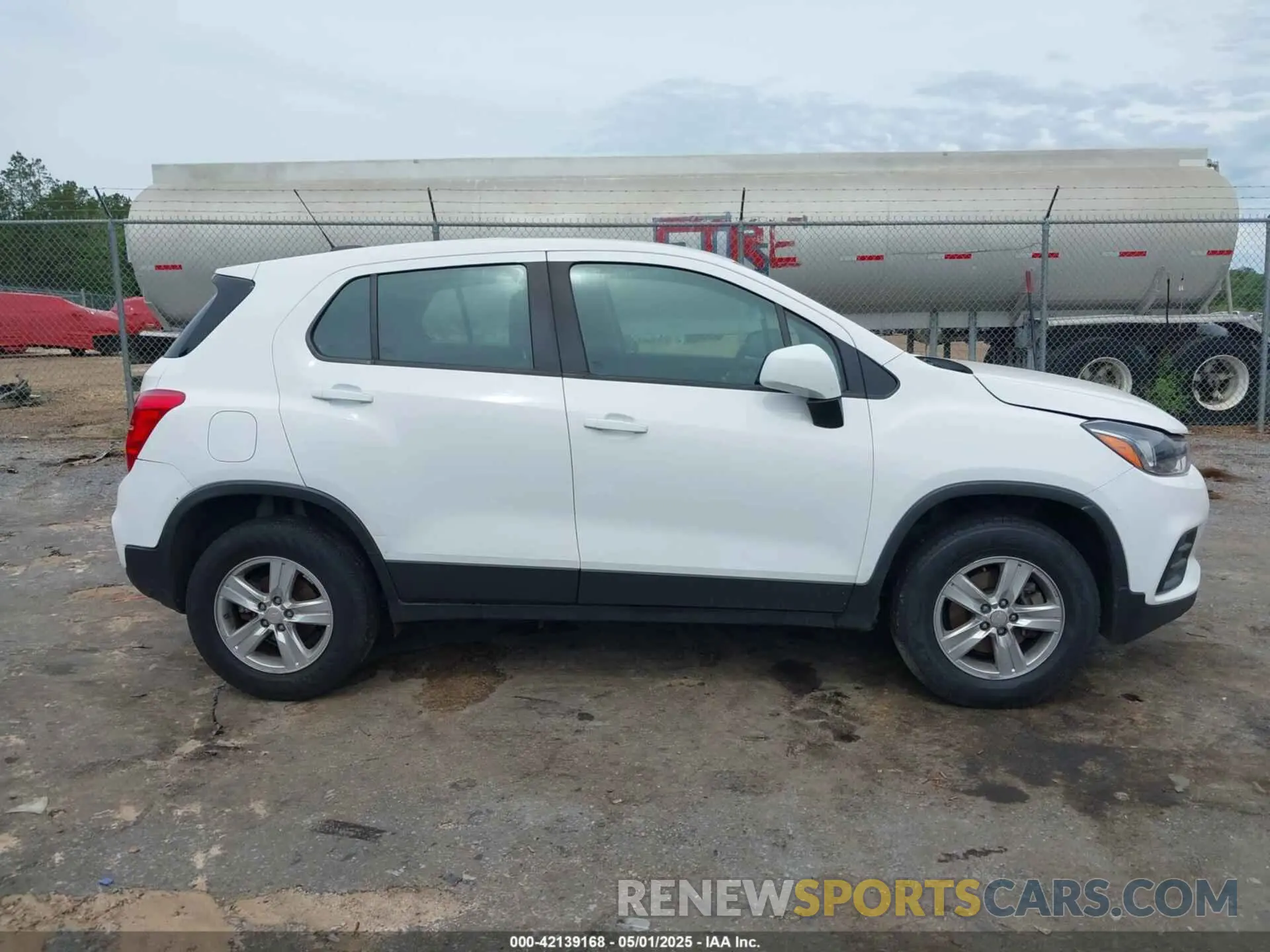 14 fotografías del automóvil dañado 3GNCJNSB1KL290607 CHEVROLET TRAX 2019