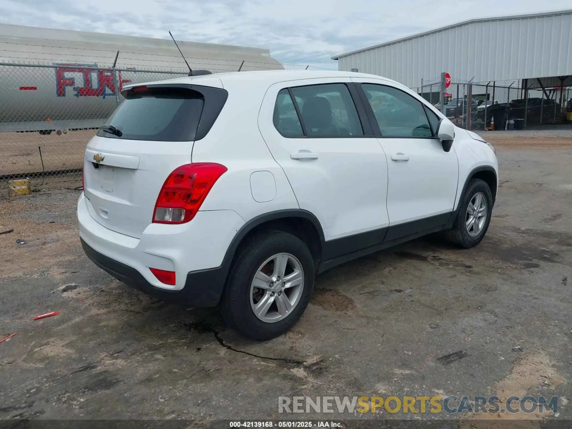 4 fotografías del automóvil dañado 3GNCJNSB1KL290607 CHEVROLET TRAX 2019