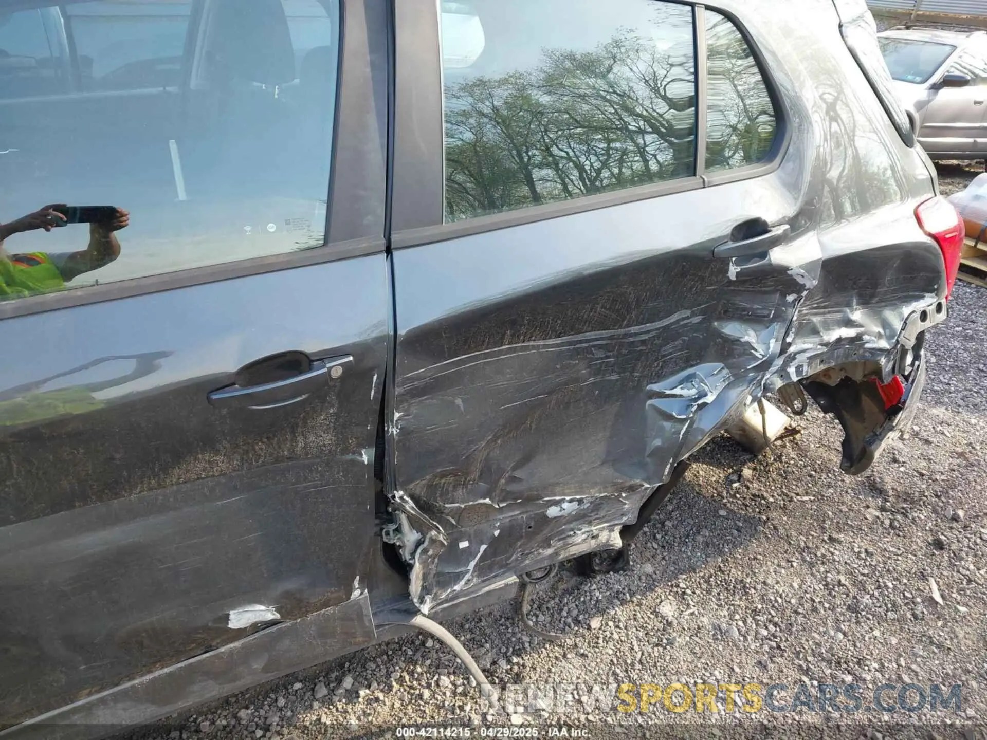 17 fotografías del automóvil dañado 3GNCJNSB2KL282967 CHEVROLET TRAX 2019