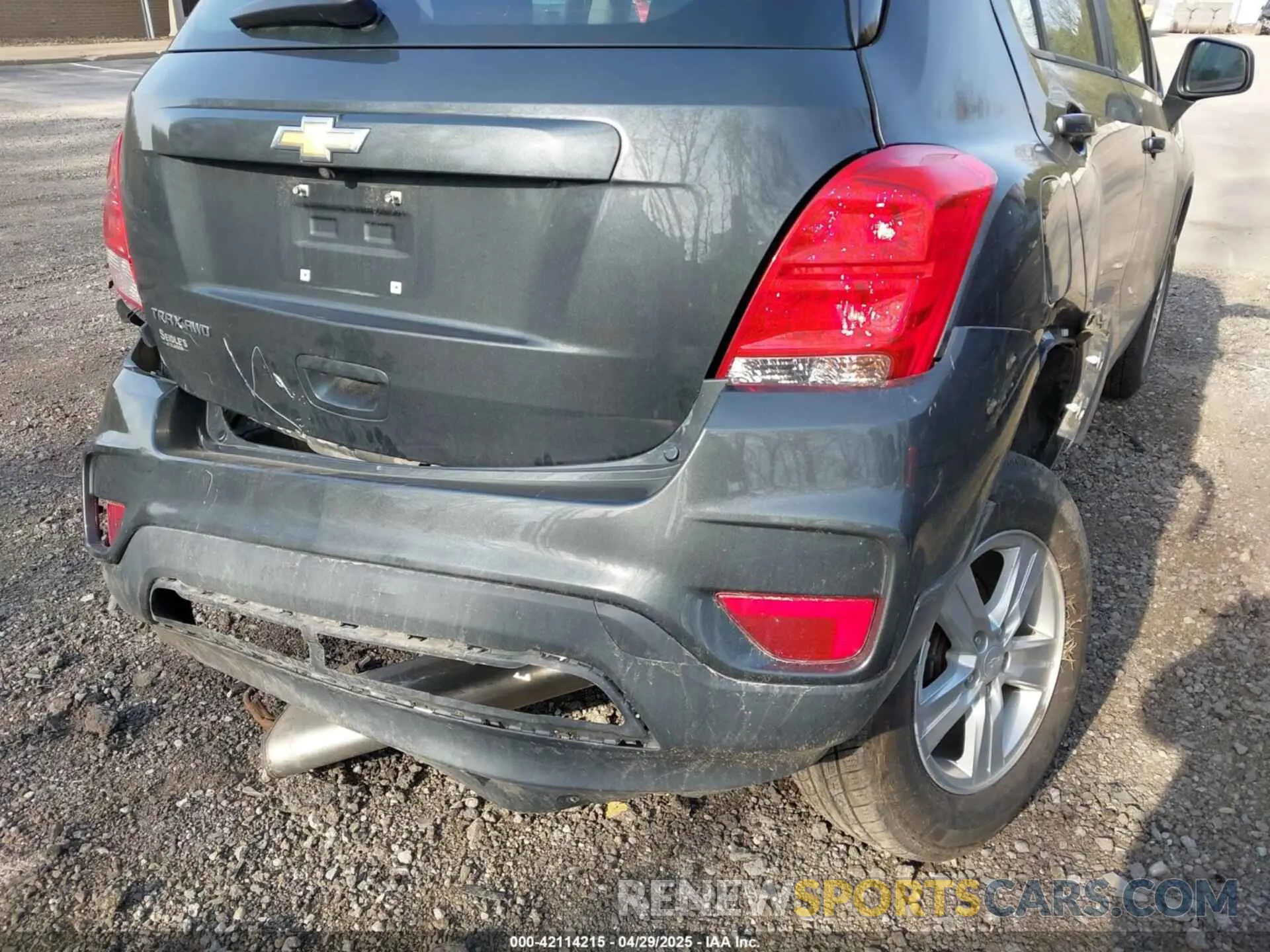 20 fotografías del automóvil dañado 3GNCJNSB2KL282967 CHEVROLET TRAX 2019