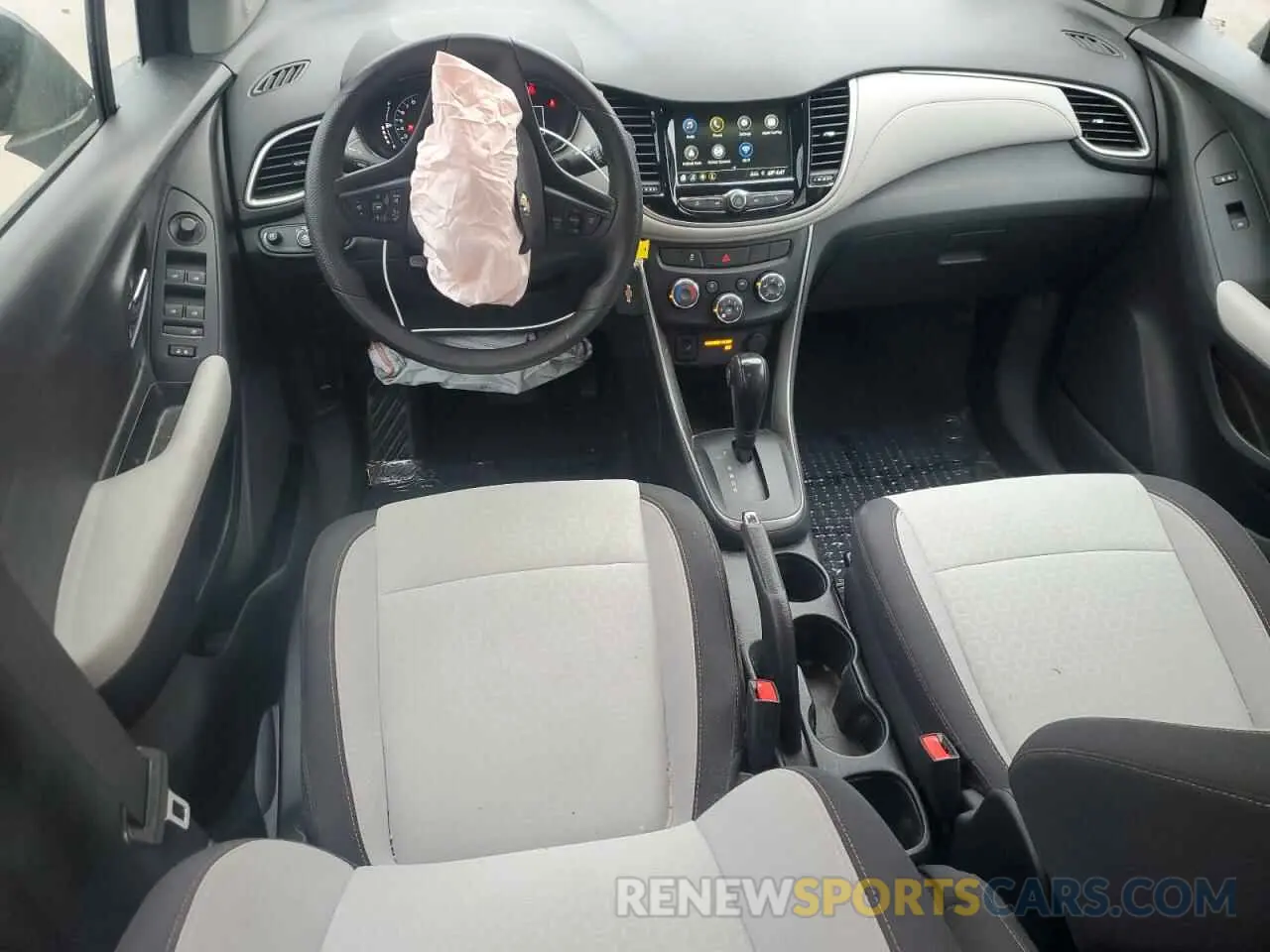 8 fotografías del automóvil dañado 3GNCJNSB2KL402153 CHEVROLET TRAX 2019