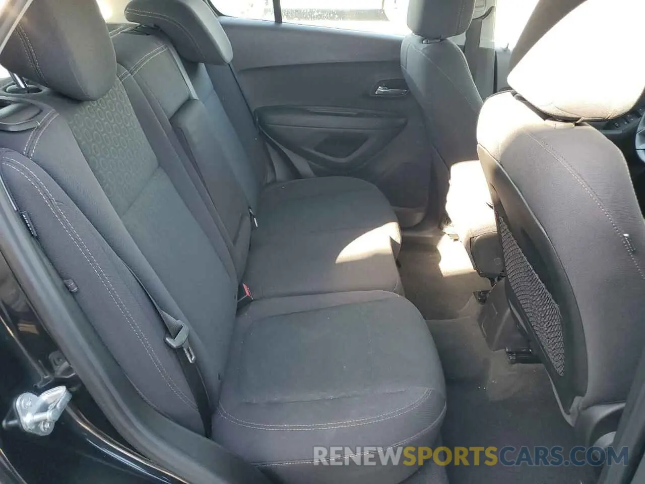 11 fotografías del automóvil dañado 3GNCJNSB6KL272698 CHEVROLET TRAX 2019