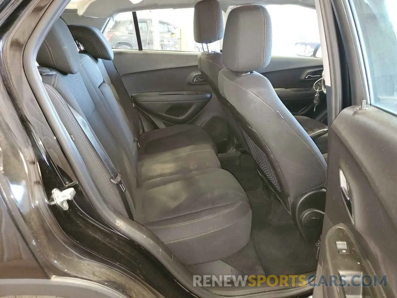 10 fotografías del automóvil dañado 3GNCJNSB9KL259492 CHEVROLET TRAX 2019