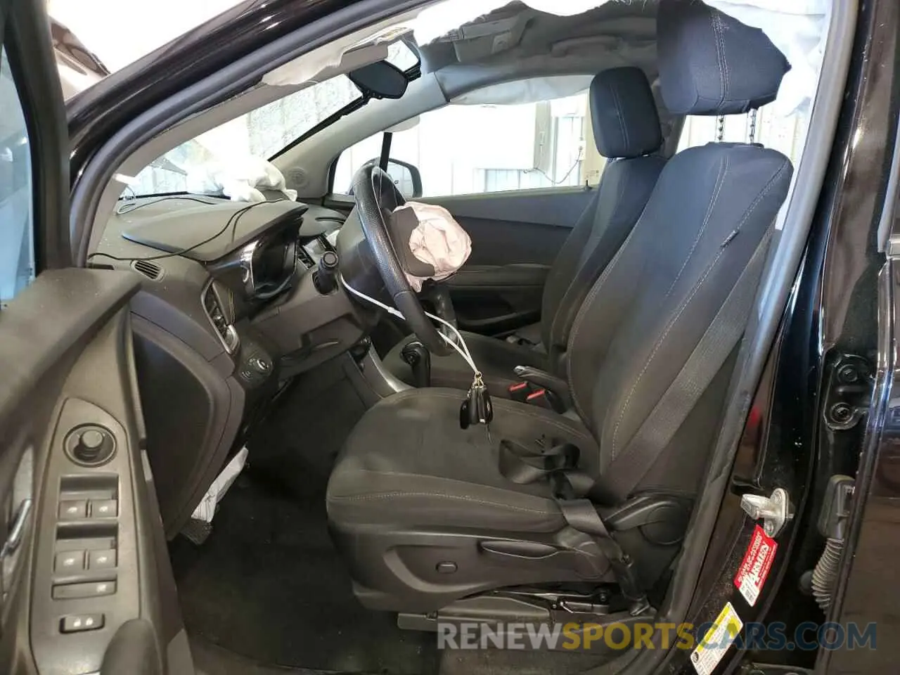 7 fotografías del automóvil dañado 3GNCJNSB9KL259492 CHEVROLET TRAX 2019