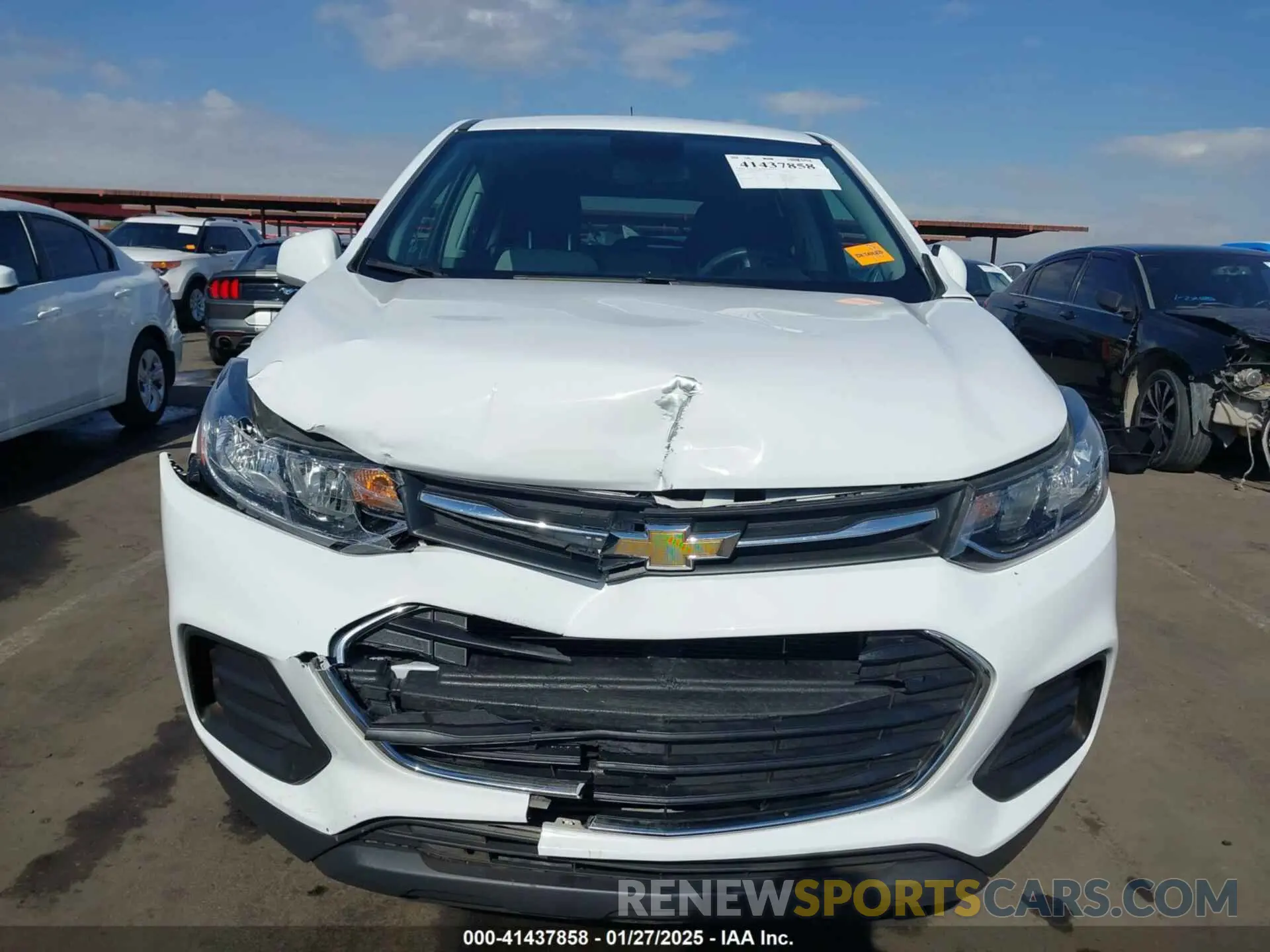 12 fotografías del automóvil dañado 3GNCJNSB9KL357213 CHEVROLET TRAX 2019