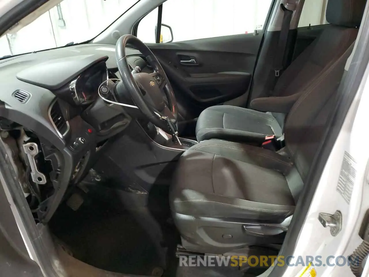 7 fotografías del automóvil dañado 3GNCJPSB0KL197413 CHEVROLET TRAX 2019