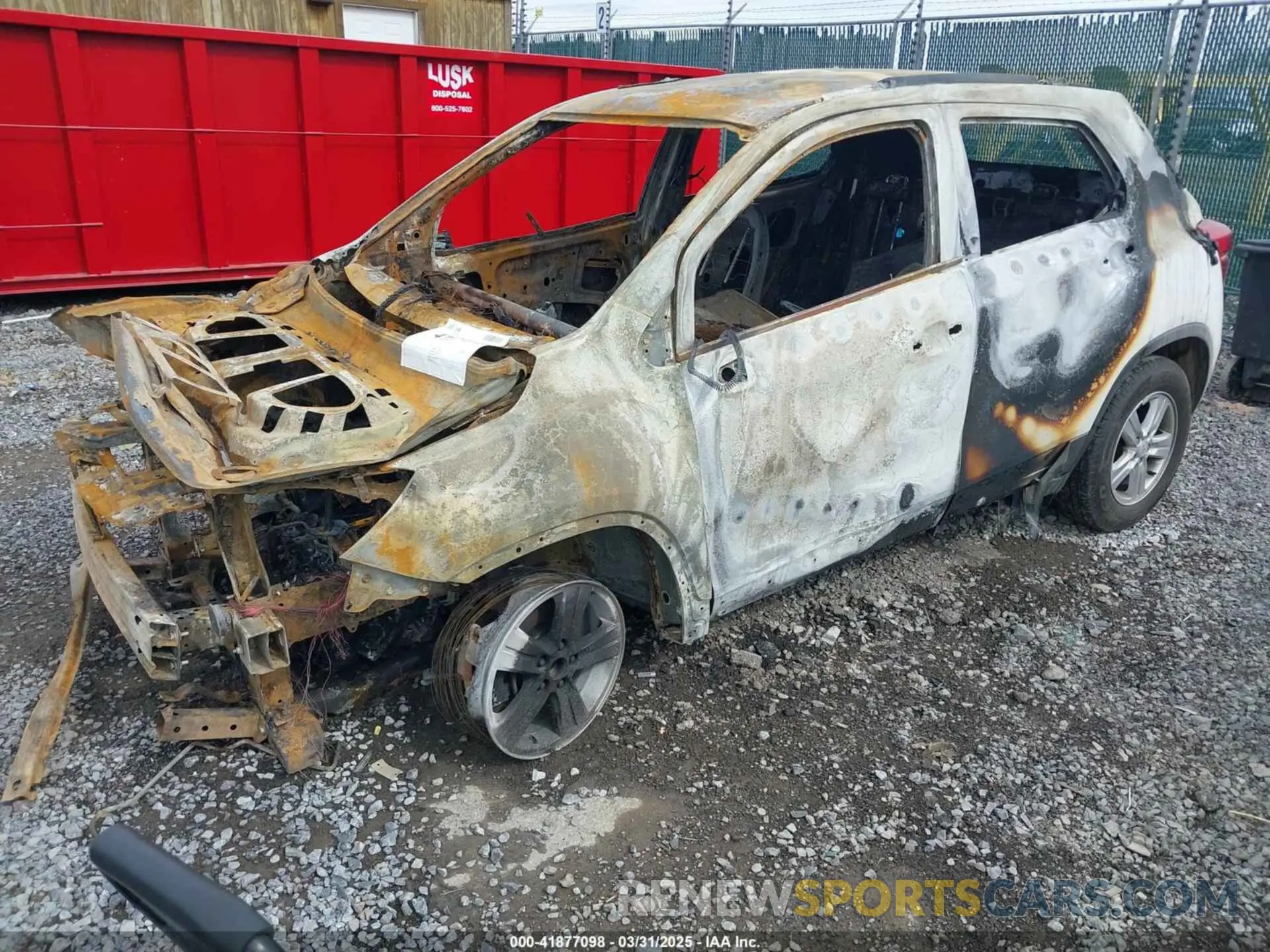 2 fotografías del automóvil dañado 3GNCJPSB1KL219211 CHEVROLET TRAX 2019
