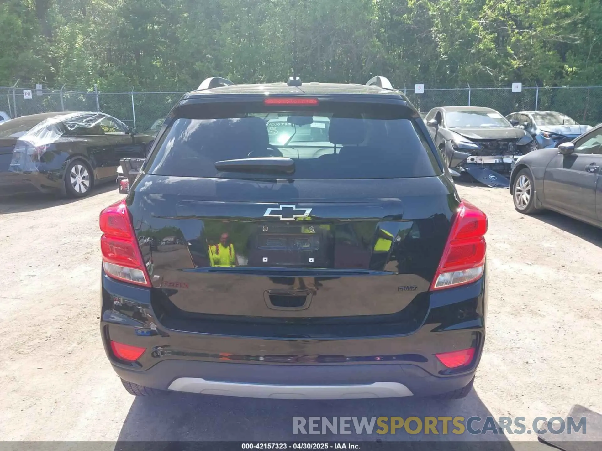 16 fotografías del automóvil dañado 3GNCJPSB2KL255439 CHEVROLET TRAX 2019